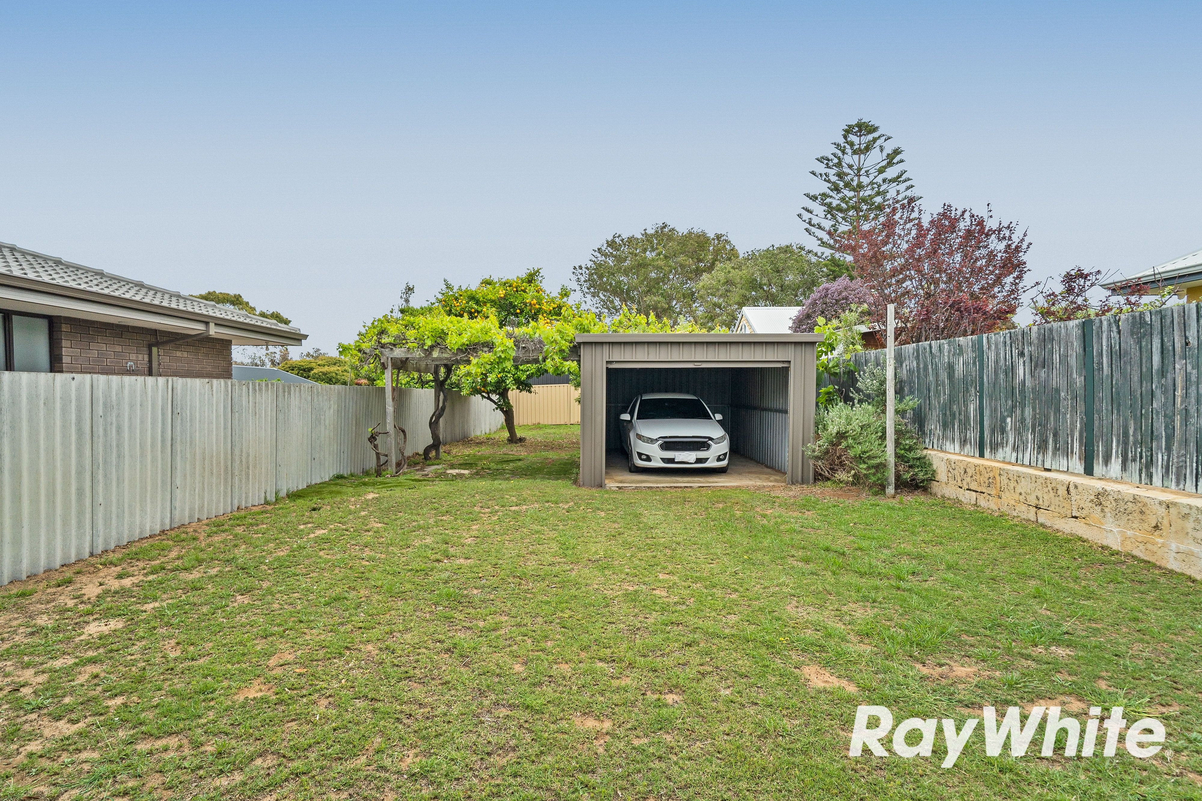 8A Cathryn Street — photo 13 of 23