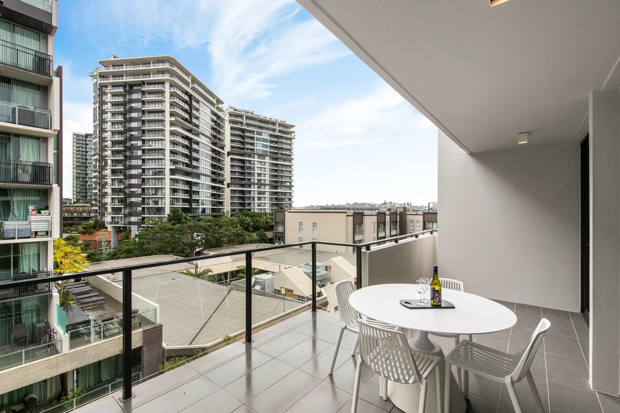 617/38 Helen Street — photo 3 of 13