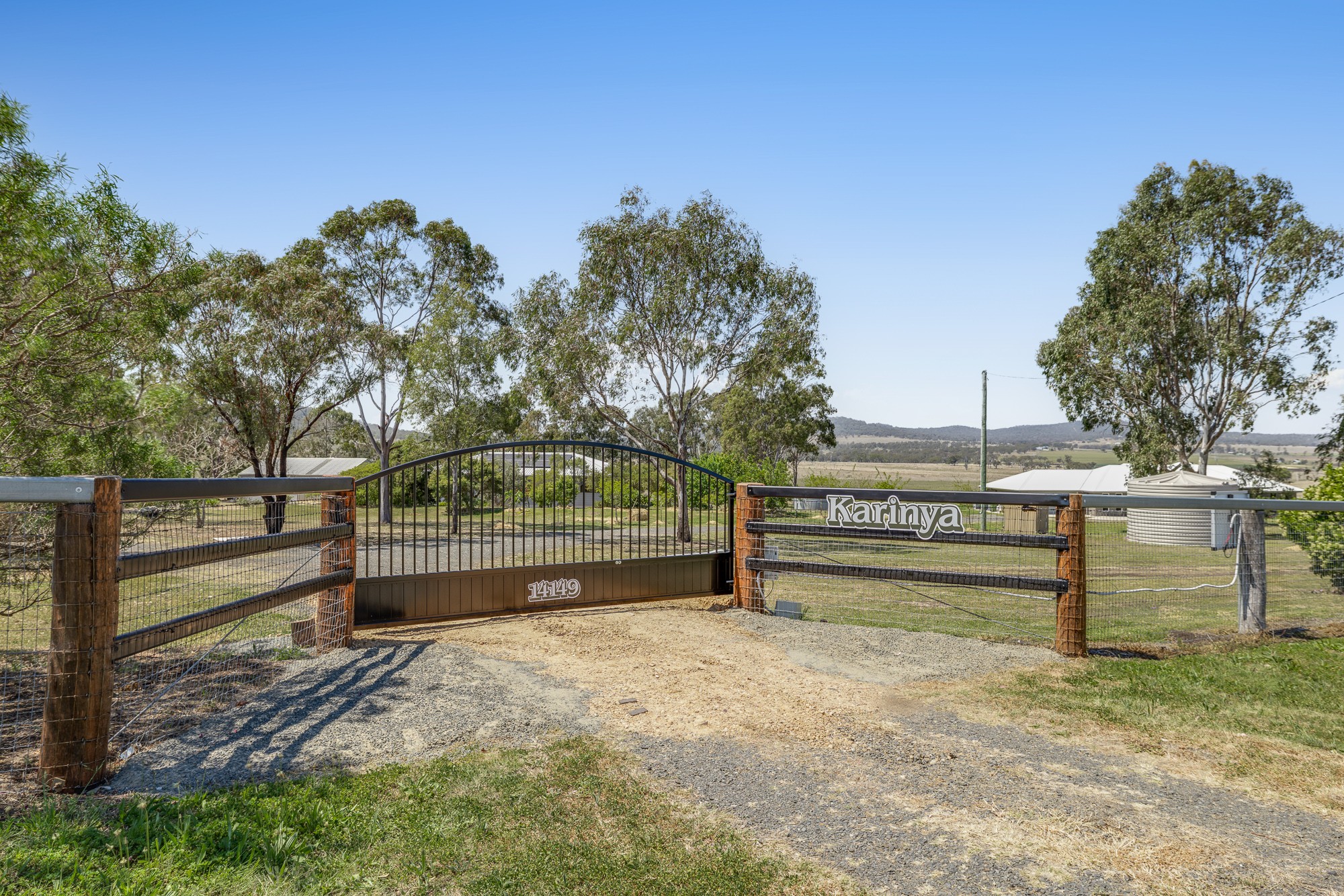 'Karinya' 14149 New England Highway, East Greenmount, QLD 4359