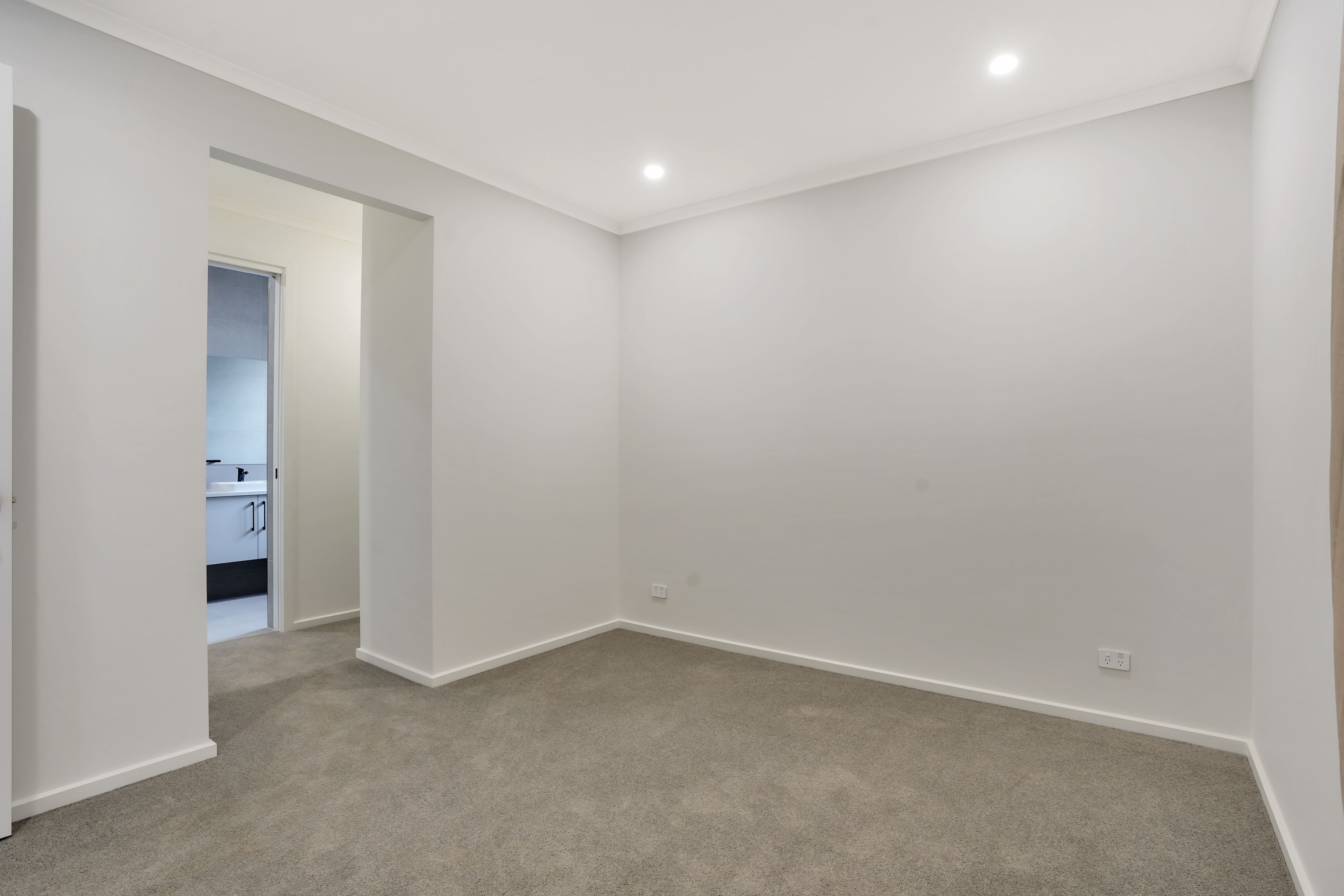 8 Pittosporum Avenue, Andrews Farm, SA 5114