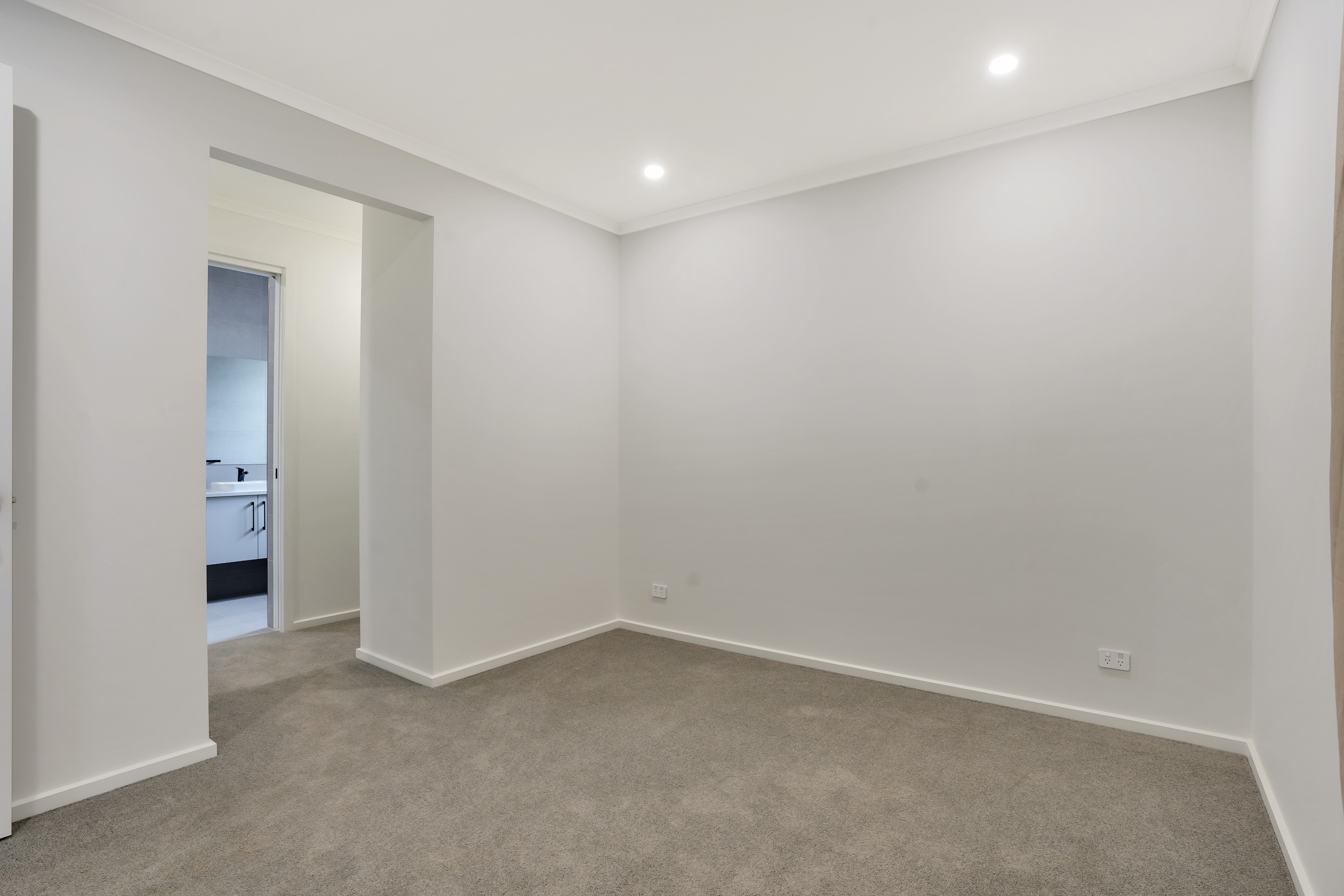 8 Pittosporum Avenue, Andrews Farm, SA 5114