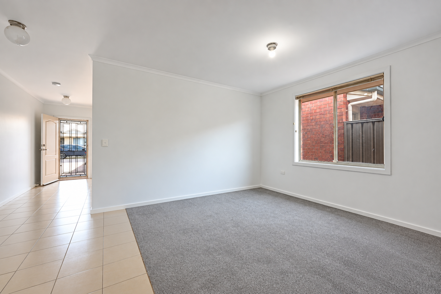 41 Custance Avenue — photo 4 of 11