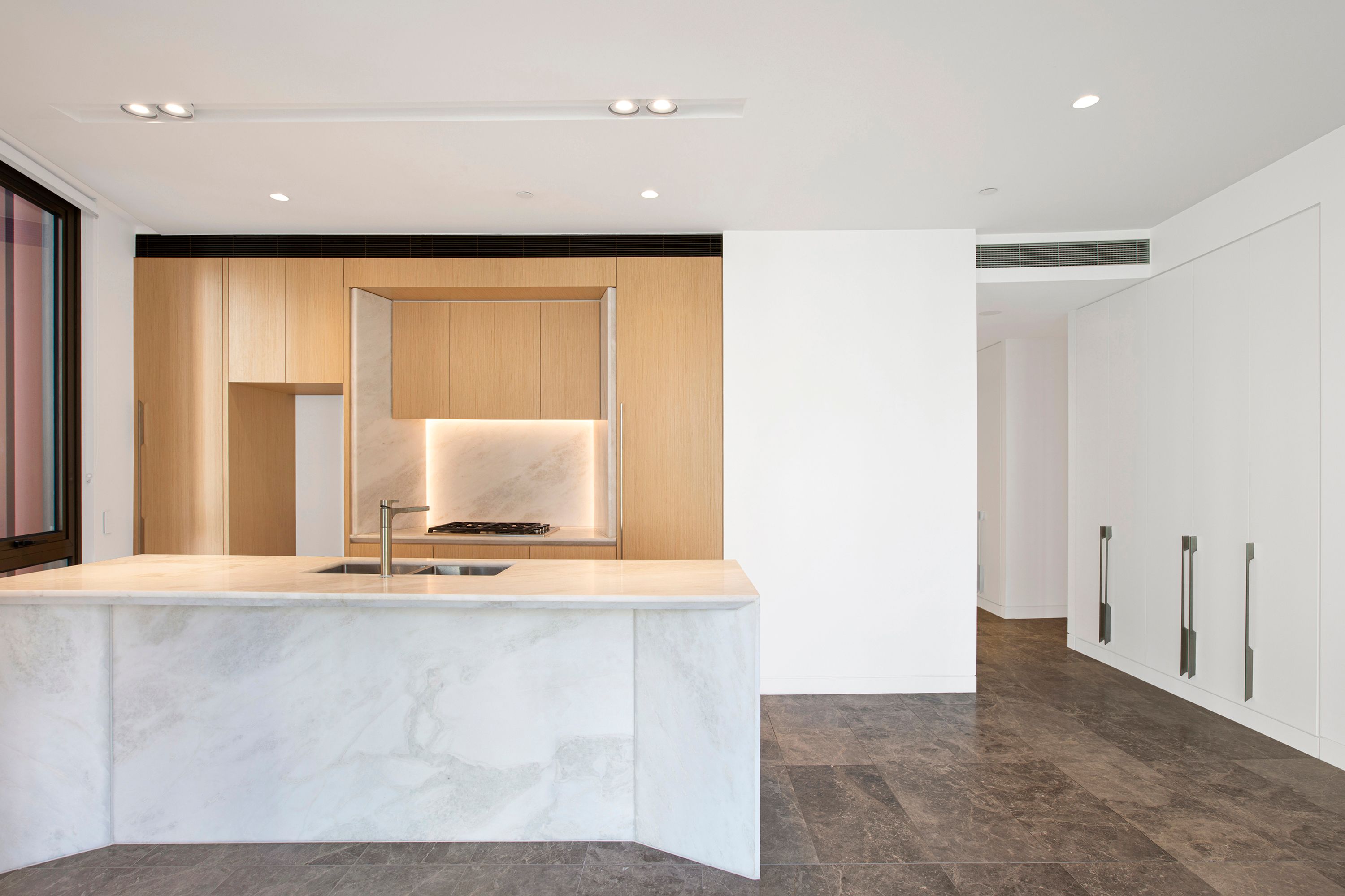501/85 Harrington Street — photo 2 of 16