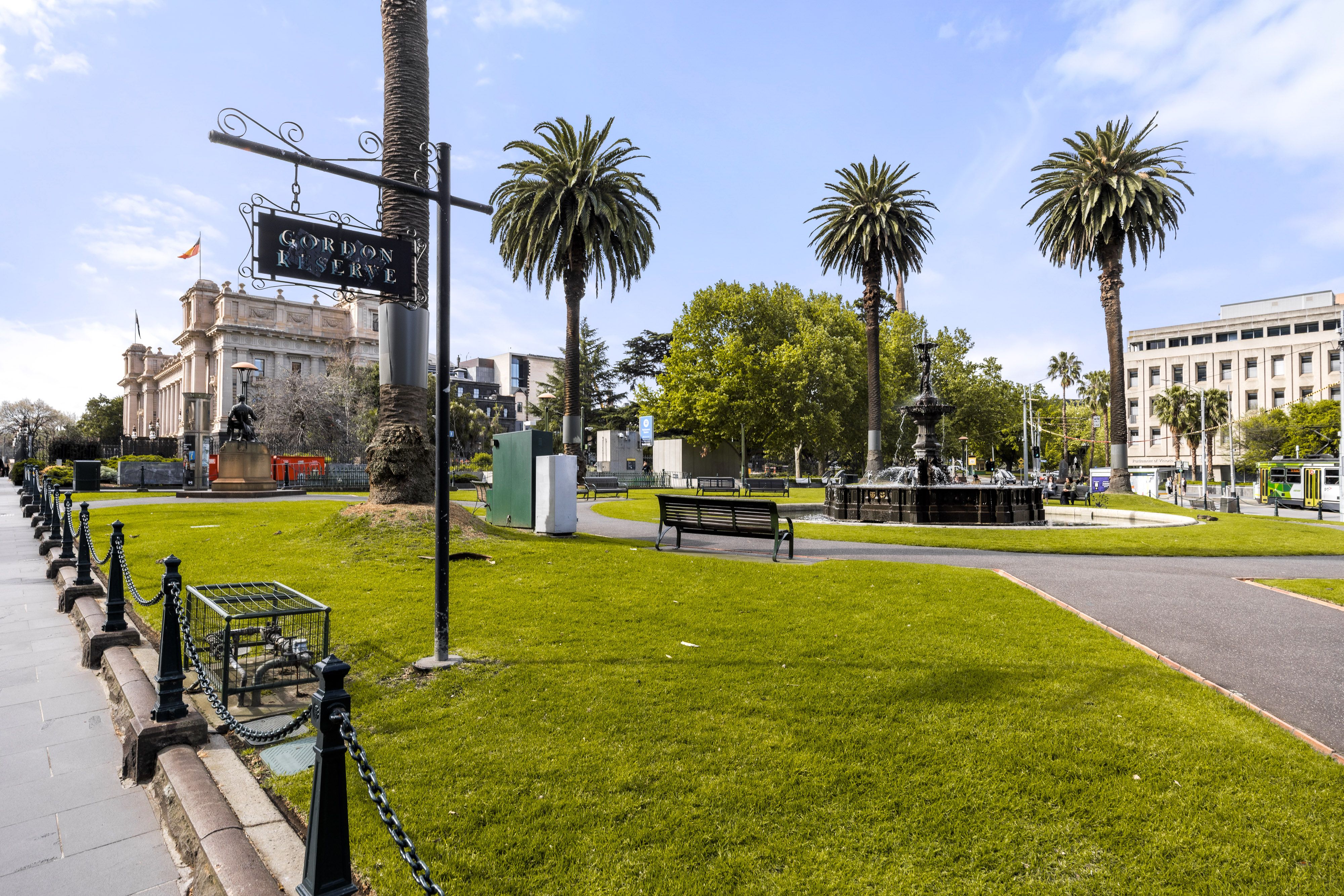 2204/27 Little Collins Street — photo 13 of 15