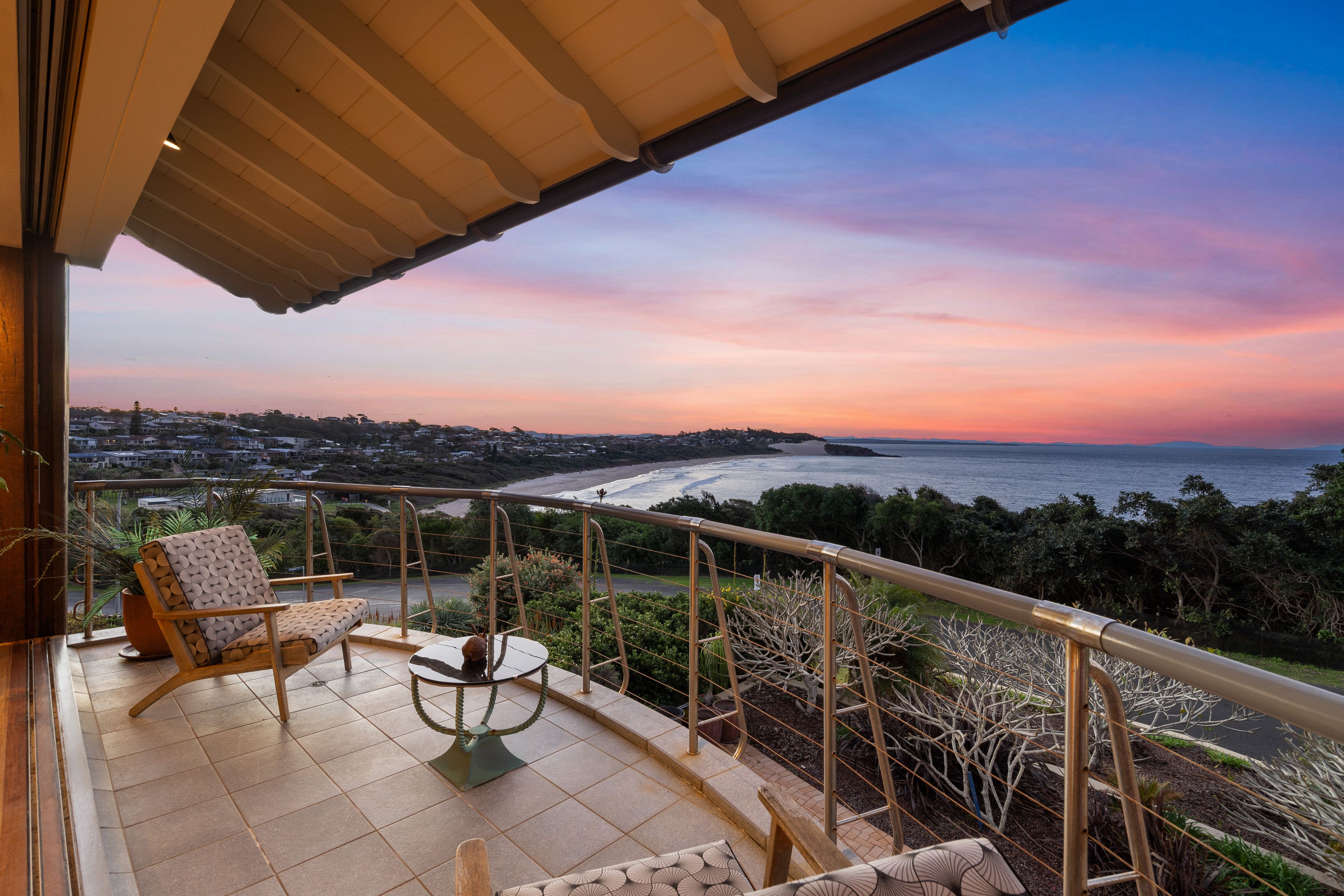 32 Cliff Road — photo 3 of 16
