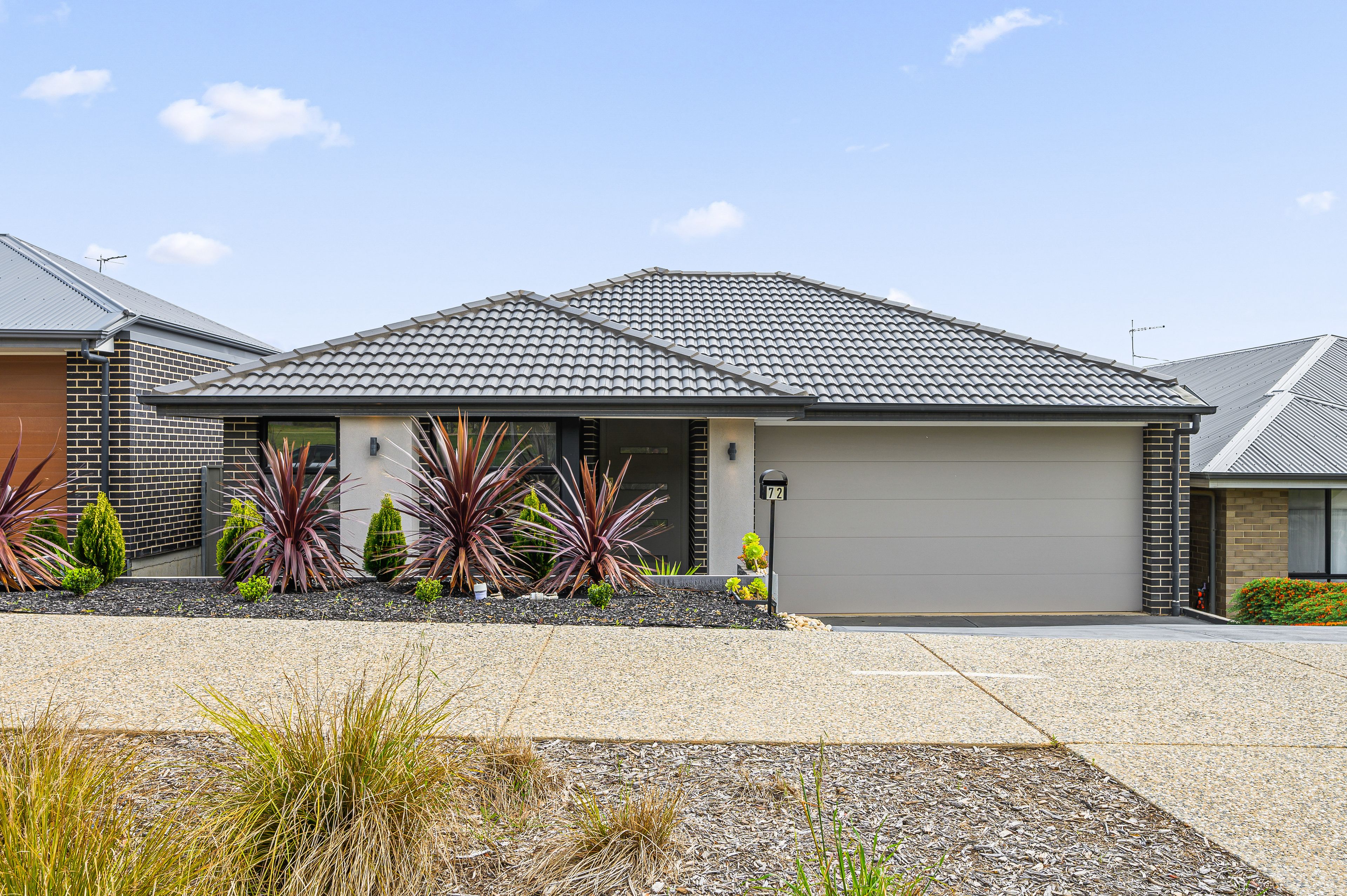 72 Vista Parade, Seaford Heights SA 5169