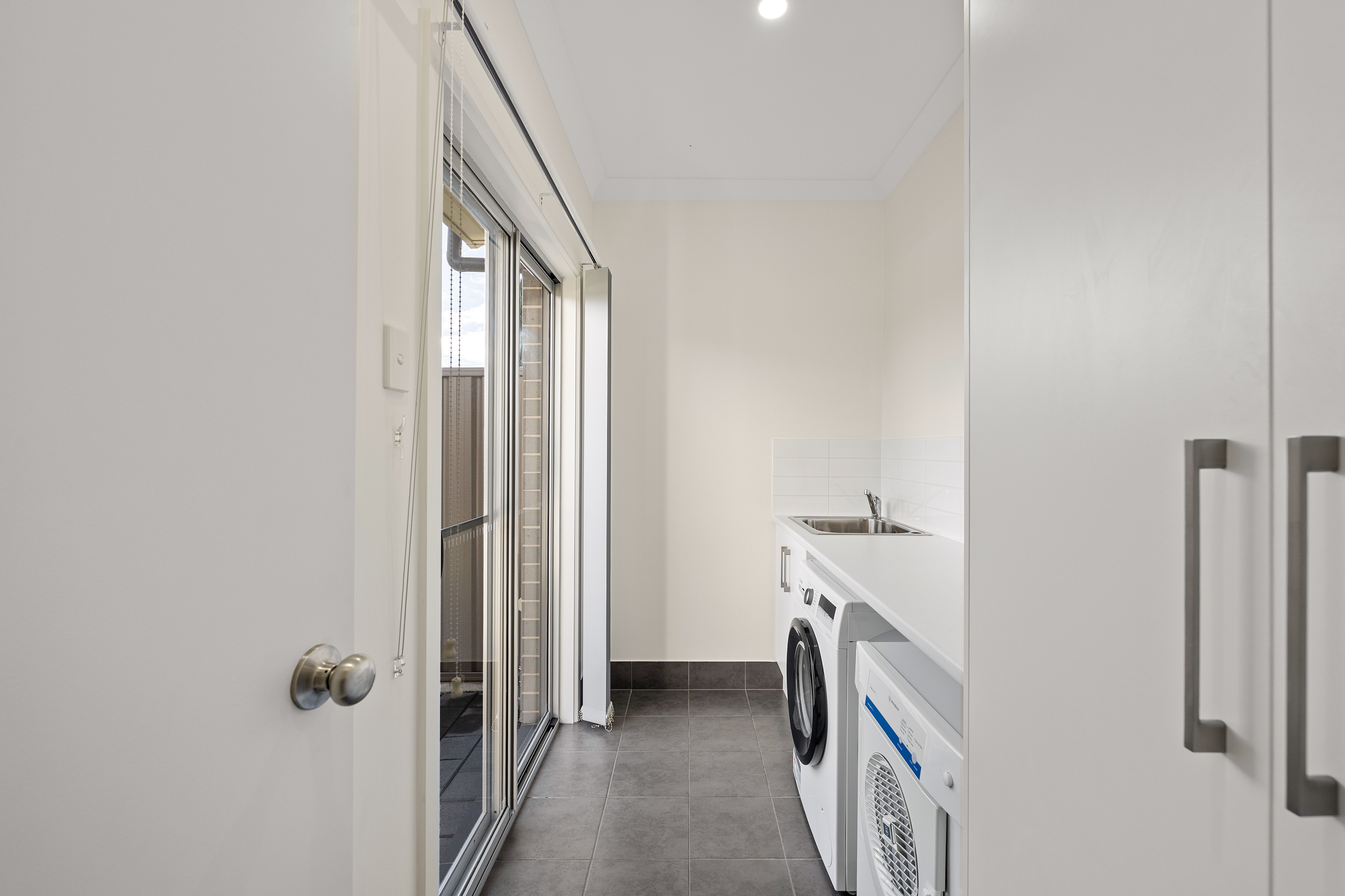 18 Pultawilta Avenue — photo 10 of 23
