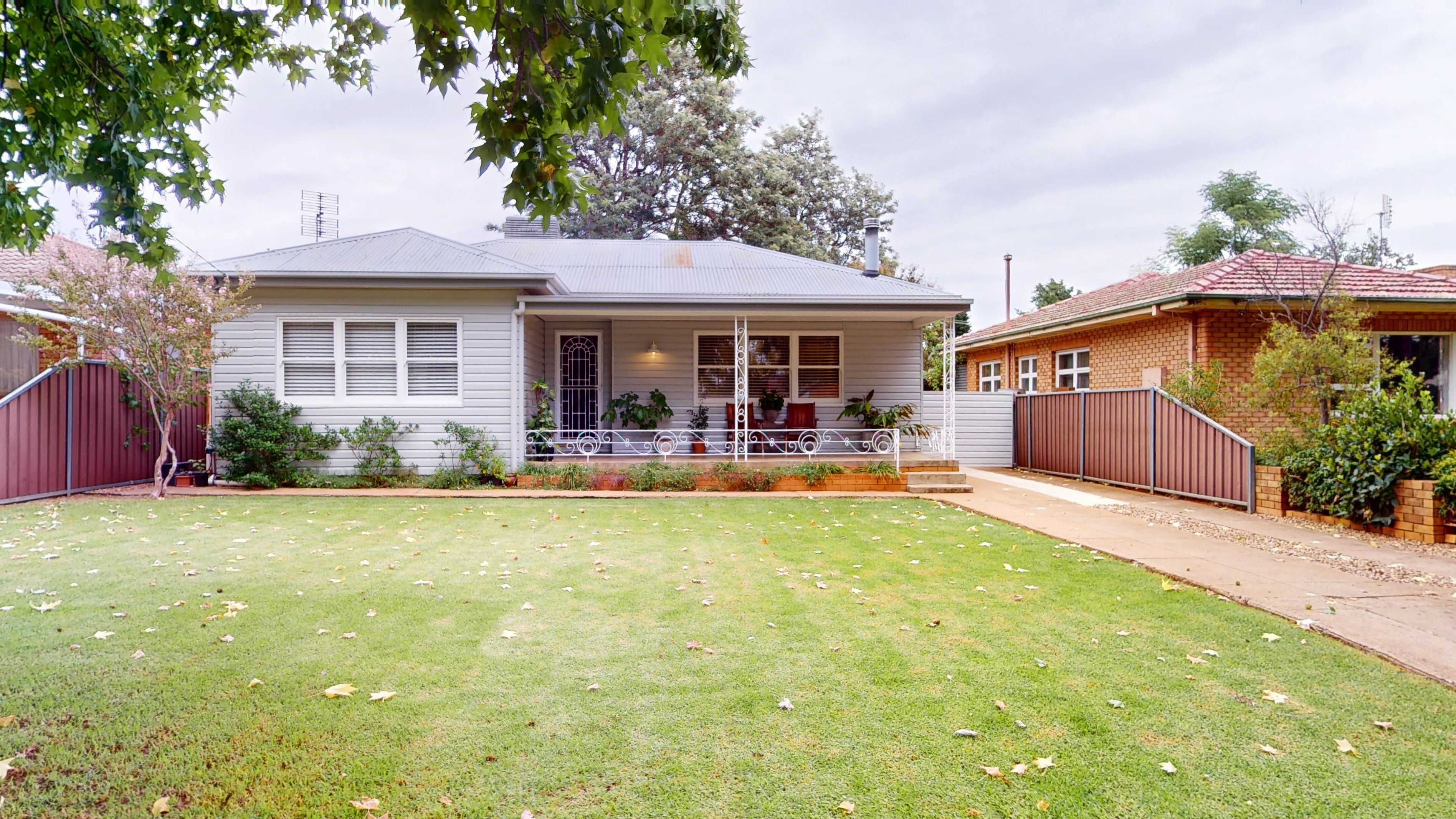 15 Roycox Crescent, Dubbo NSW 2830
