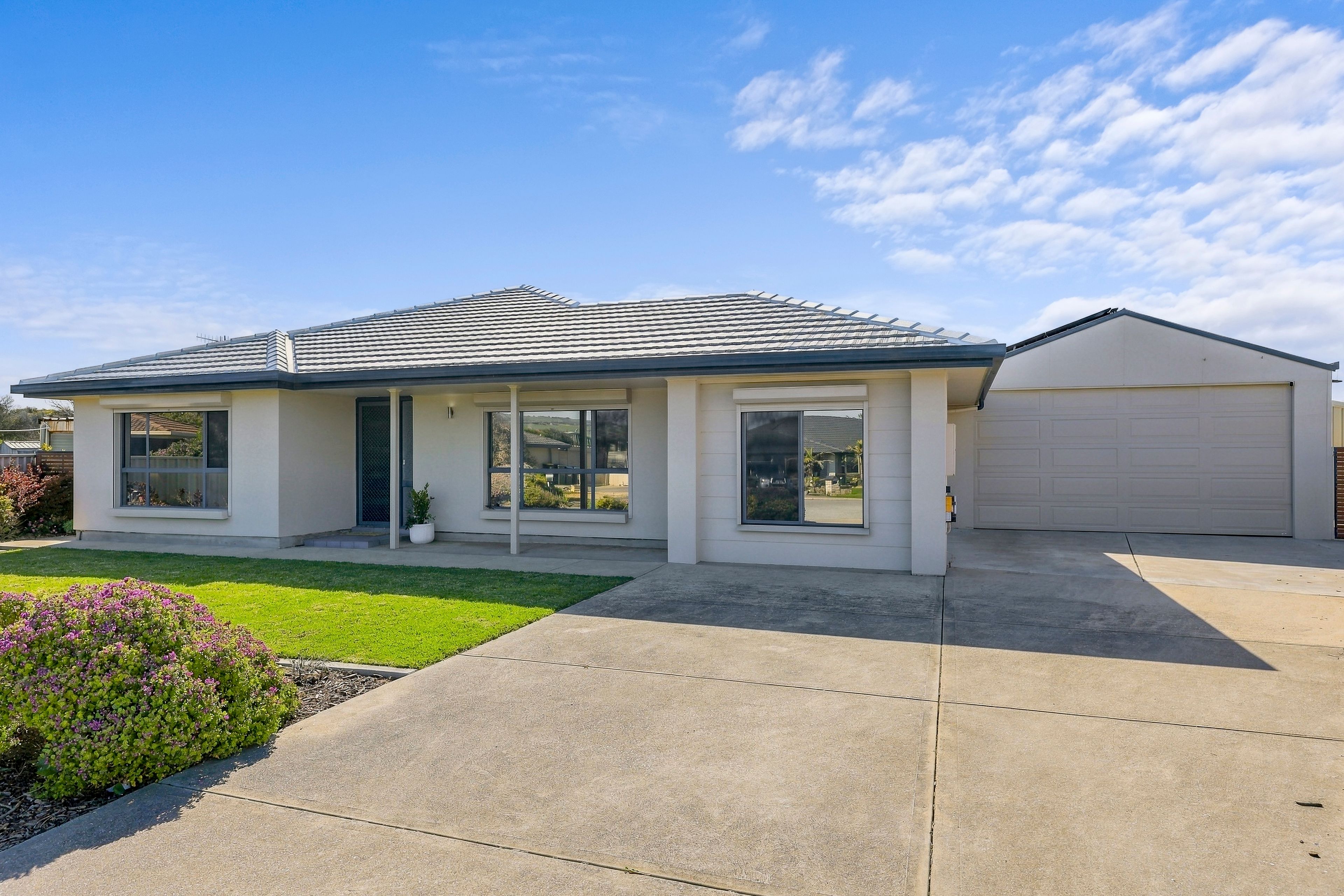 8 Innes Court — photo 3 of 26