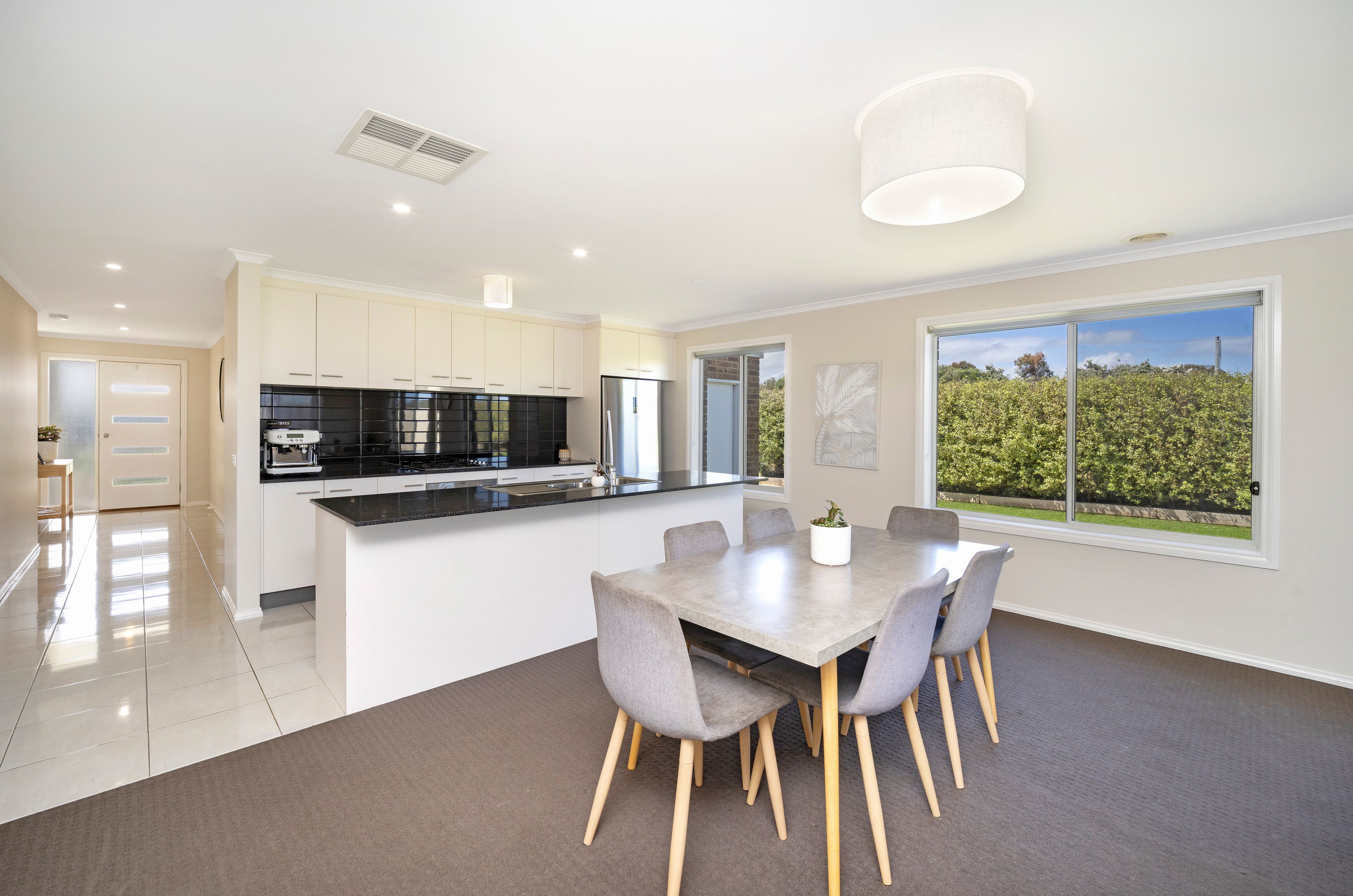 1 Thomas Place — photo 4 of 15