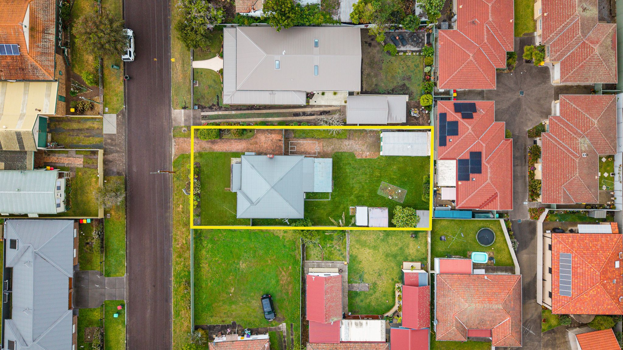 29 Kia-Ora Street — photo 2 of 22