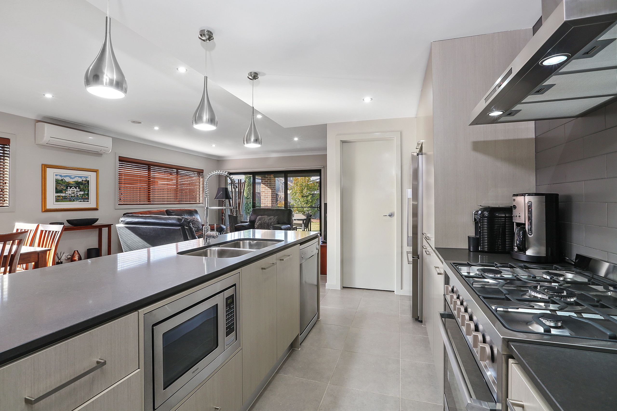 92B Eastlakes Boulevard, Lara, VIC 3212