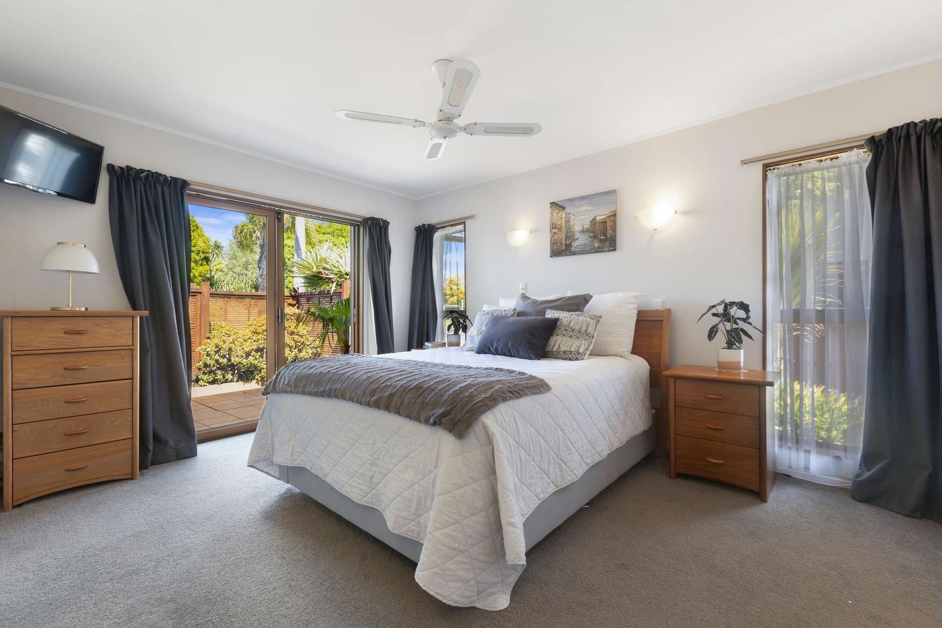 151 Fisher Parade photo 10