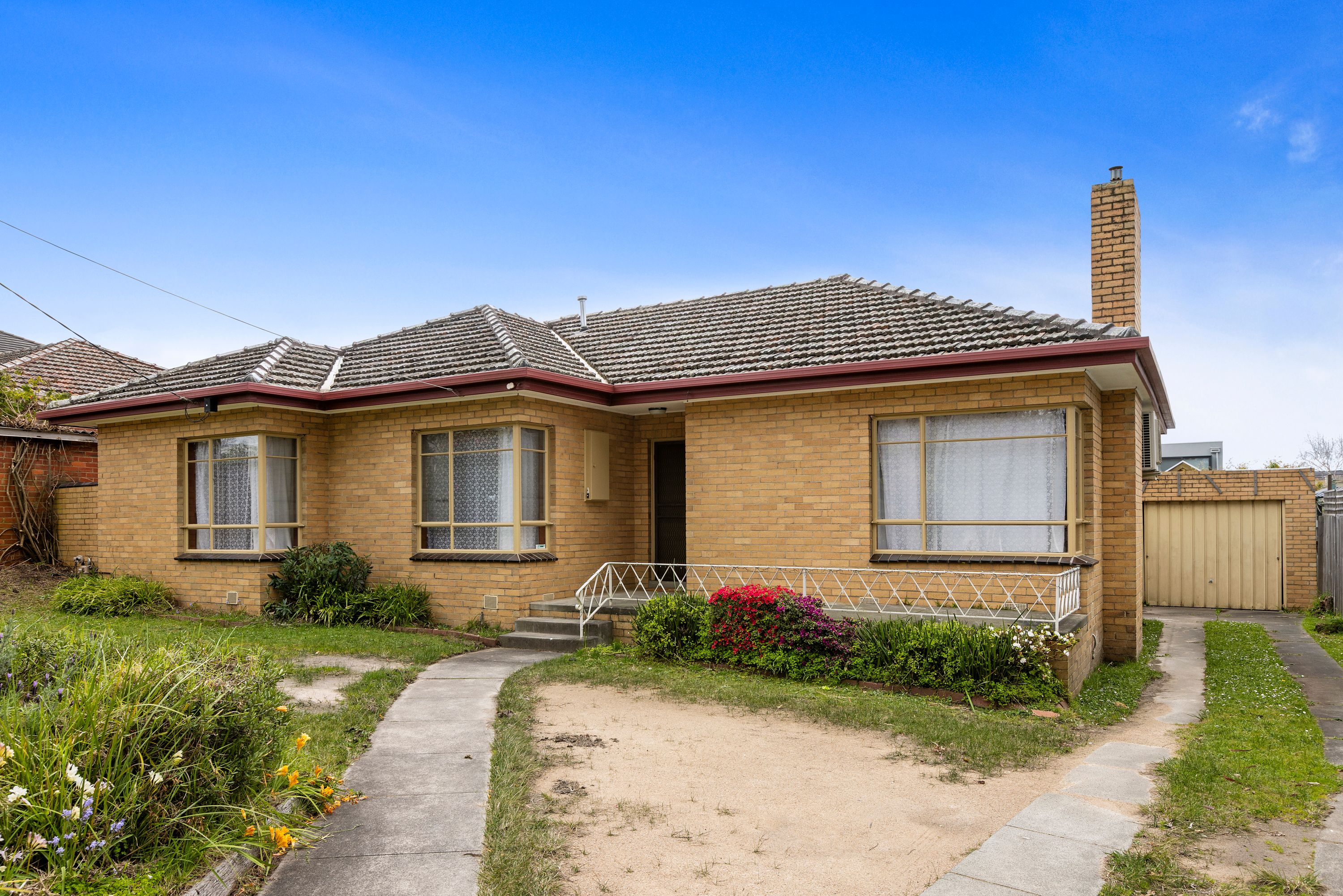 39 Price Avenue — photo from Ray White Mount Waverley