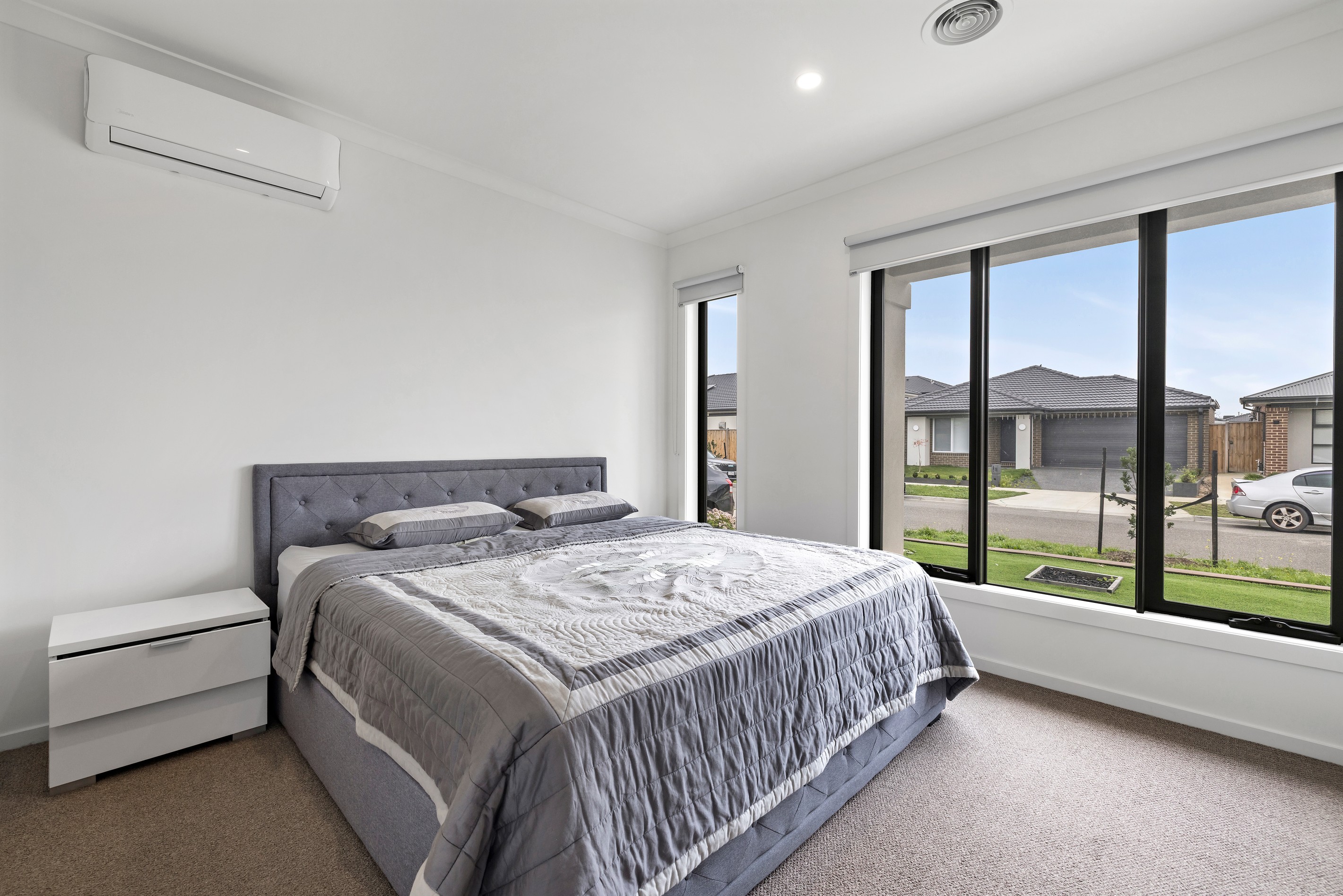 6 Thredbo Crescent, Clyde, VIC 3978