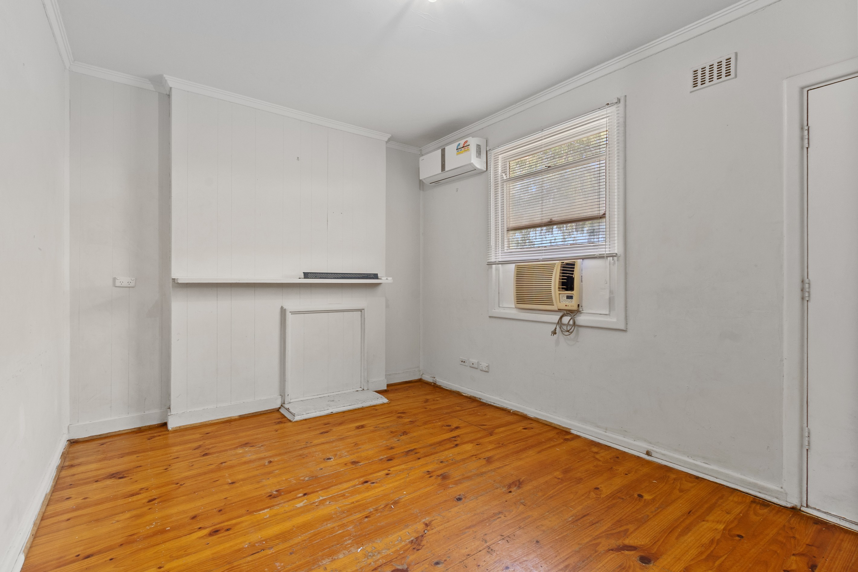 8 Stakes Crescent, Elizabeth Downs, SA 5113