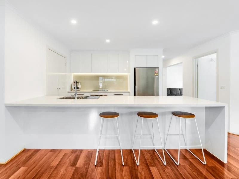5 Thenford Close, Cranbourne East, VIC 3977