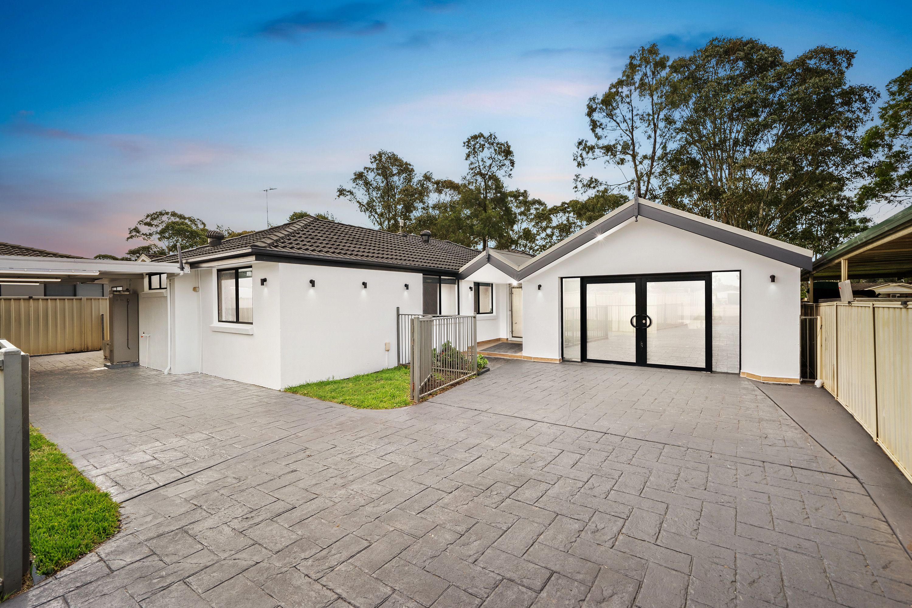 31 Madison Circuit, St Clair, NSW 2759