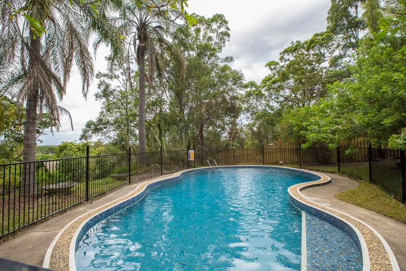 202 HEEB Street, Benowa, QLD 4217