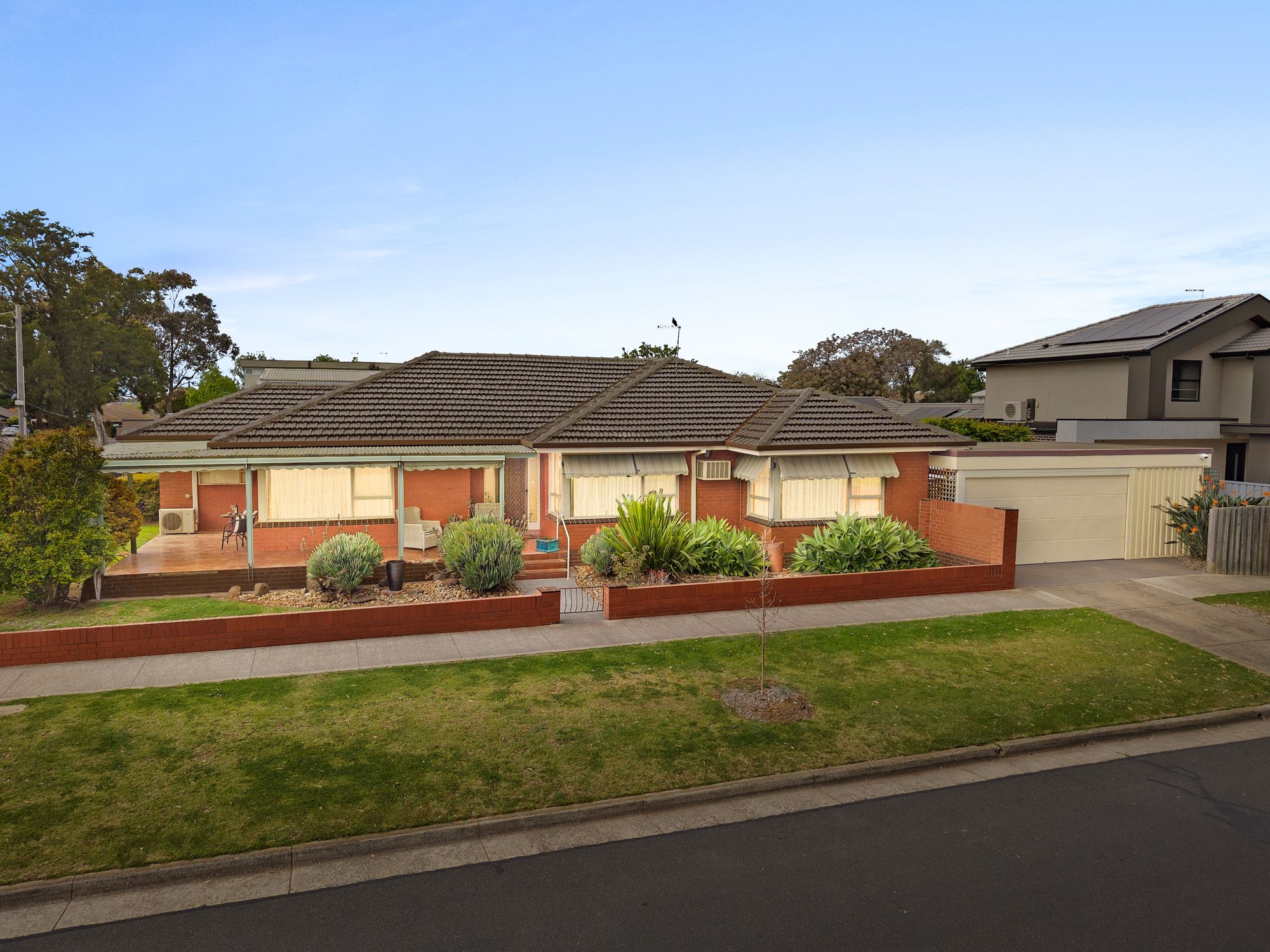 15 Werribee Street South — photo from Ray White Werribee