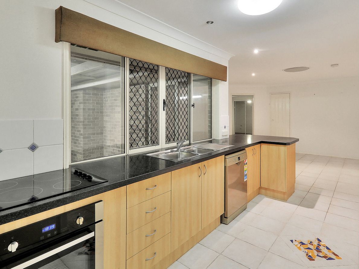 126 Goorari Street, Eight Mile Plains, QLD 4113