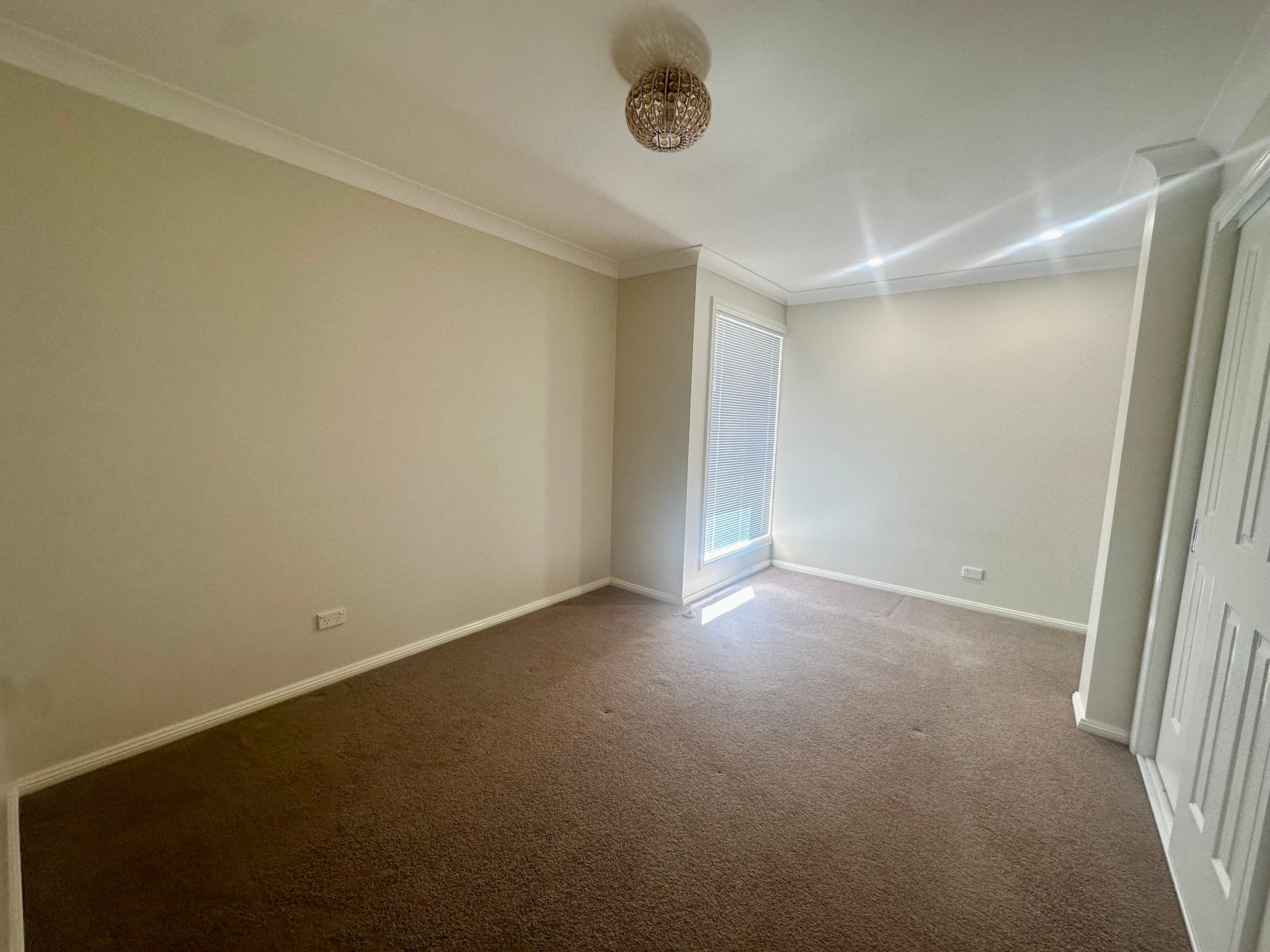 59 Templemore Street — photo 3 of 8