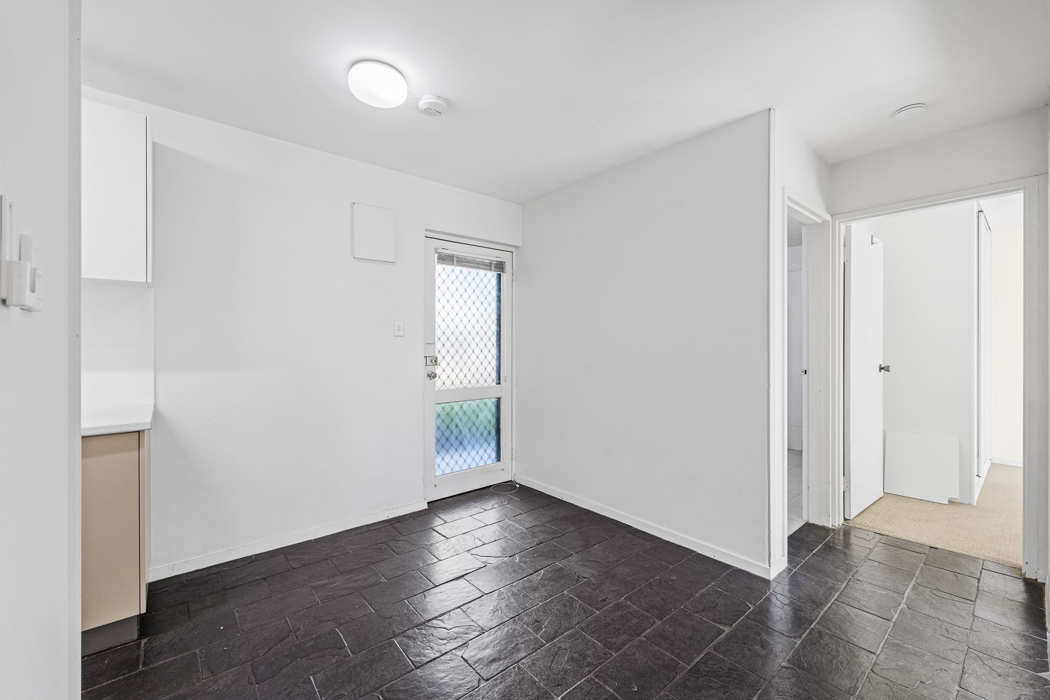 11/56 Riversdale Road — photo 4 of 21