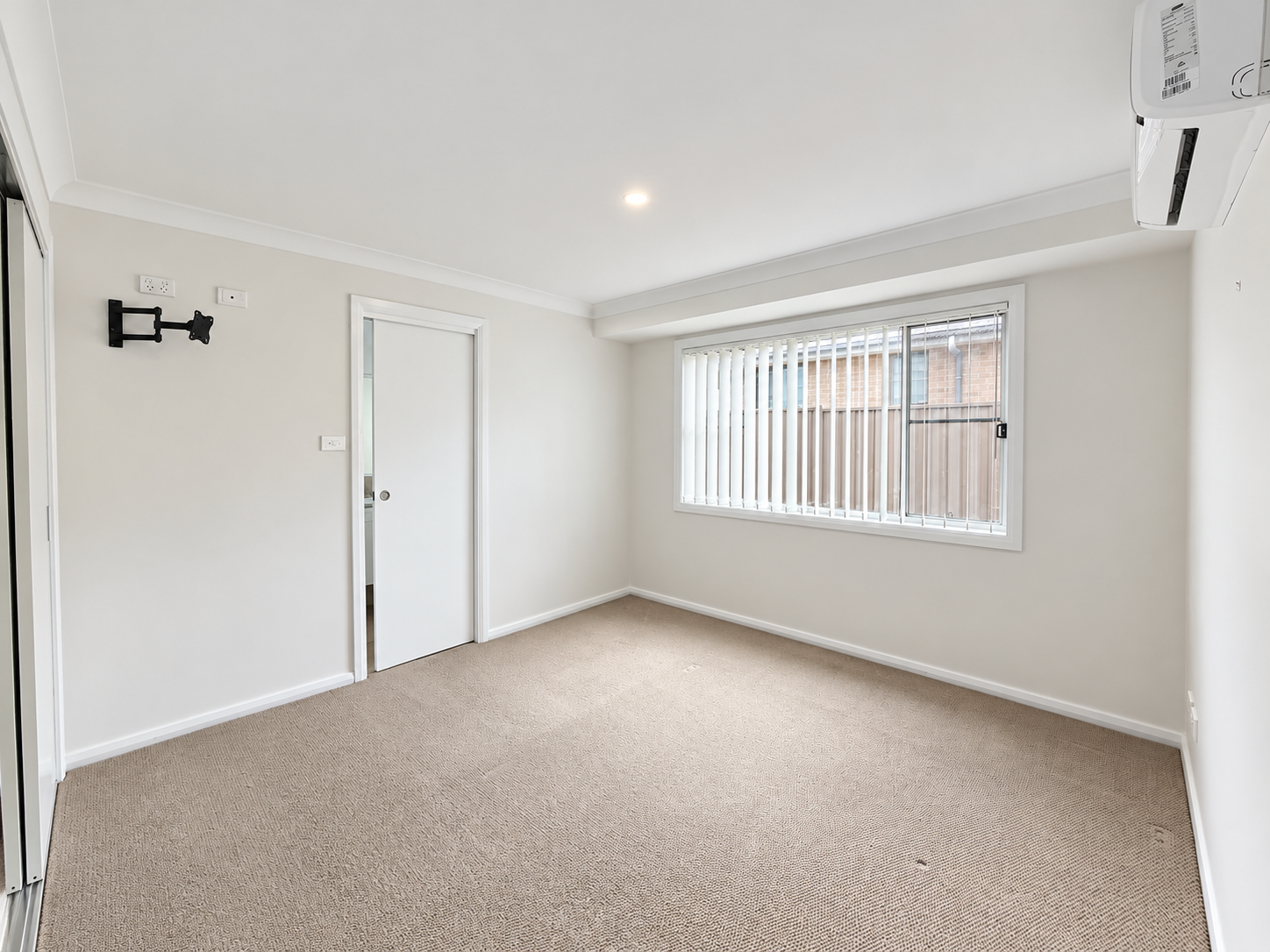 1/10 Yeomans Road — photo 6 of 10