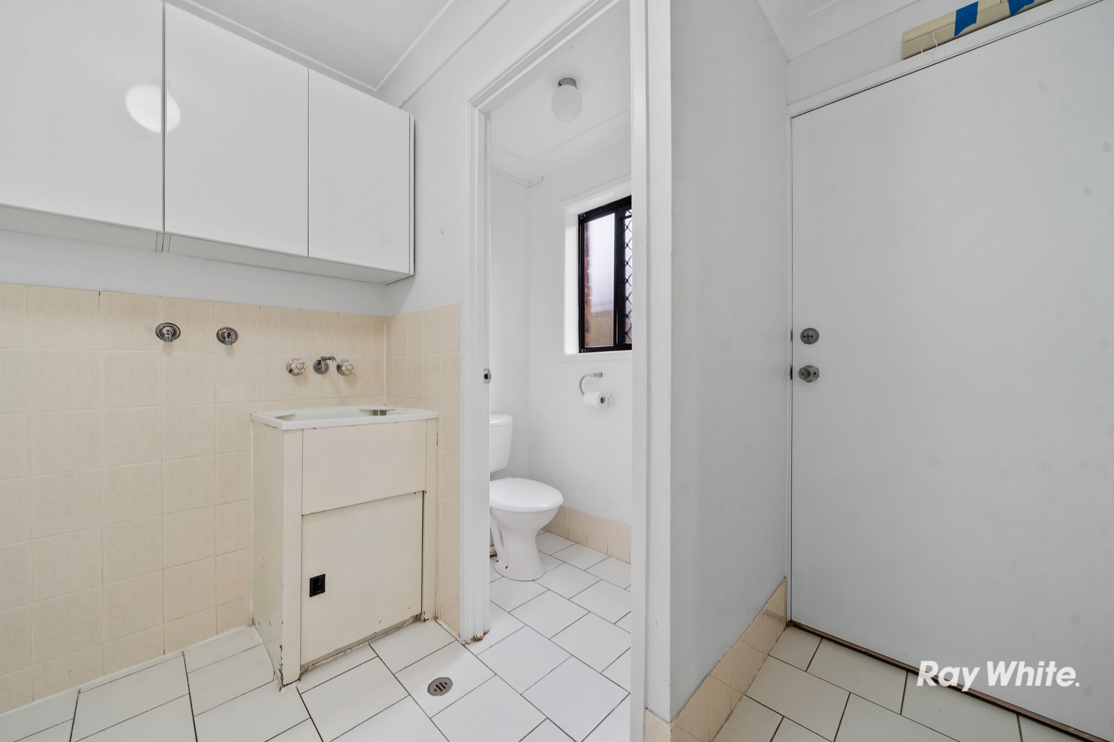 38/93 Barbaralla Drive — photo 11 of 15