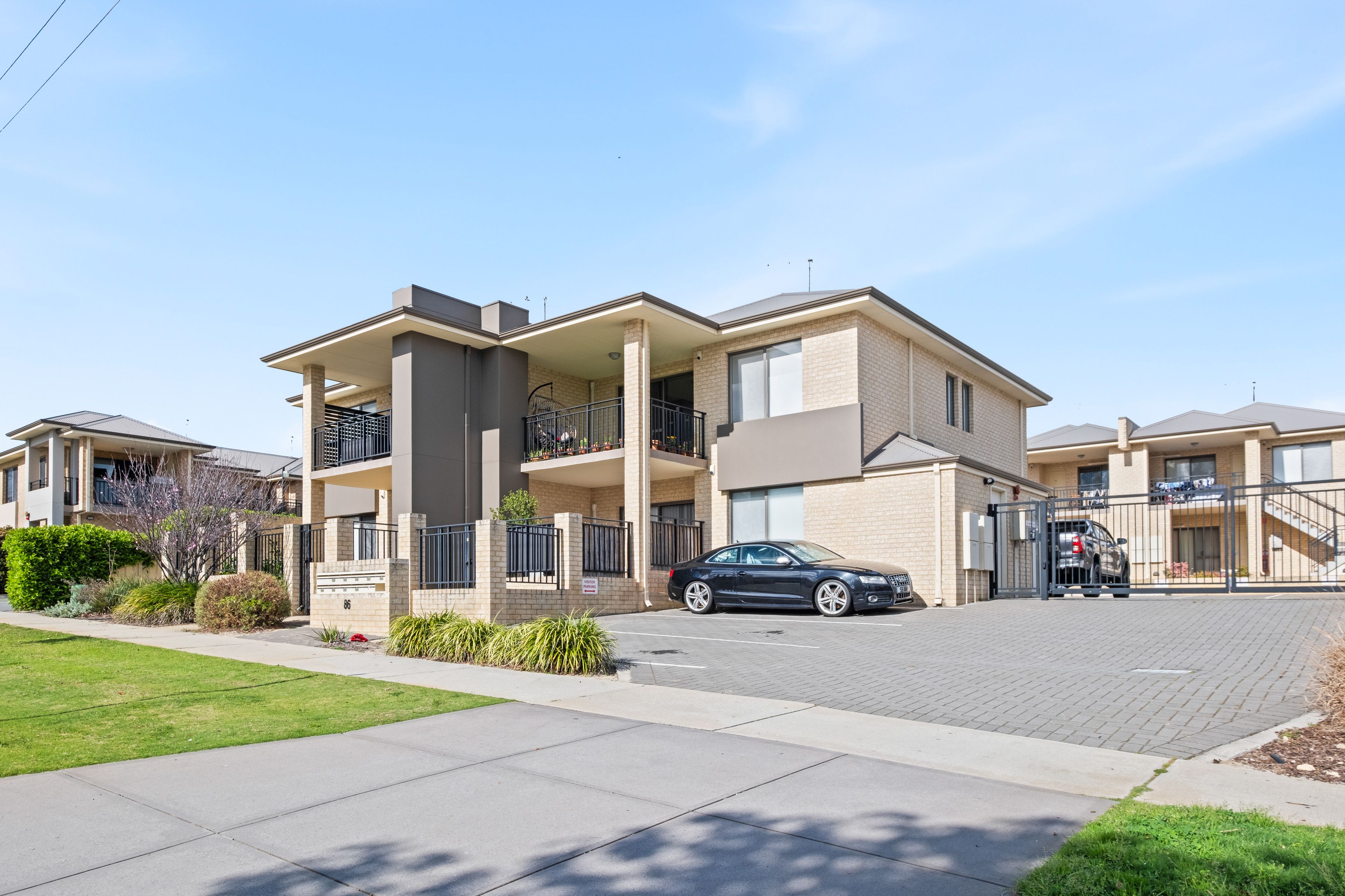 4/86 Moreing Street — photo from Ray White Urban Springs