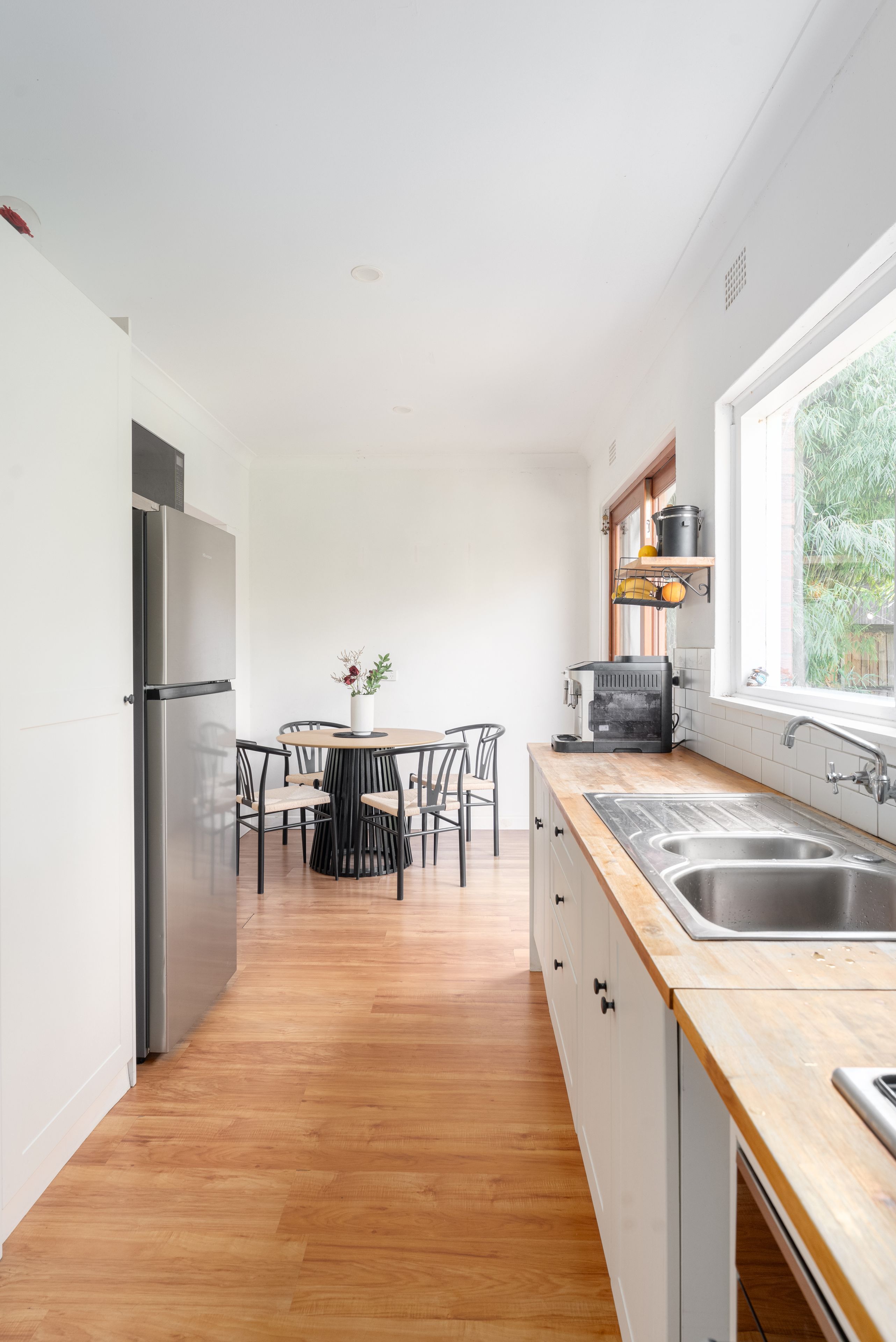 61 Stephen Drive — photo 5 of 13