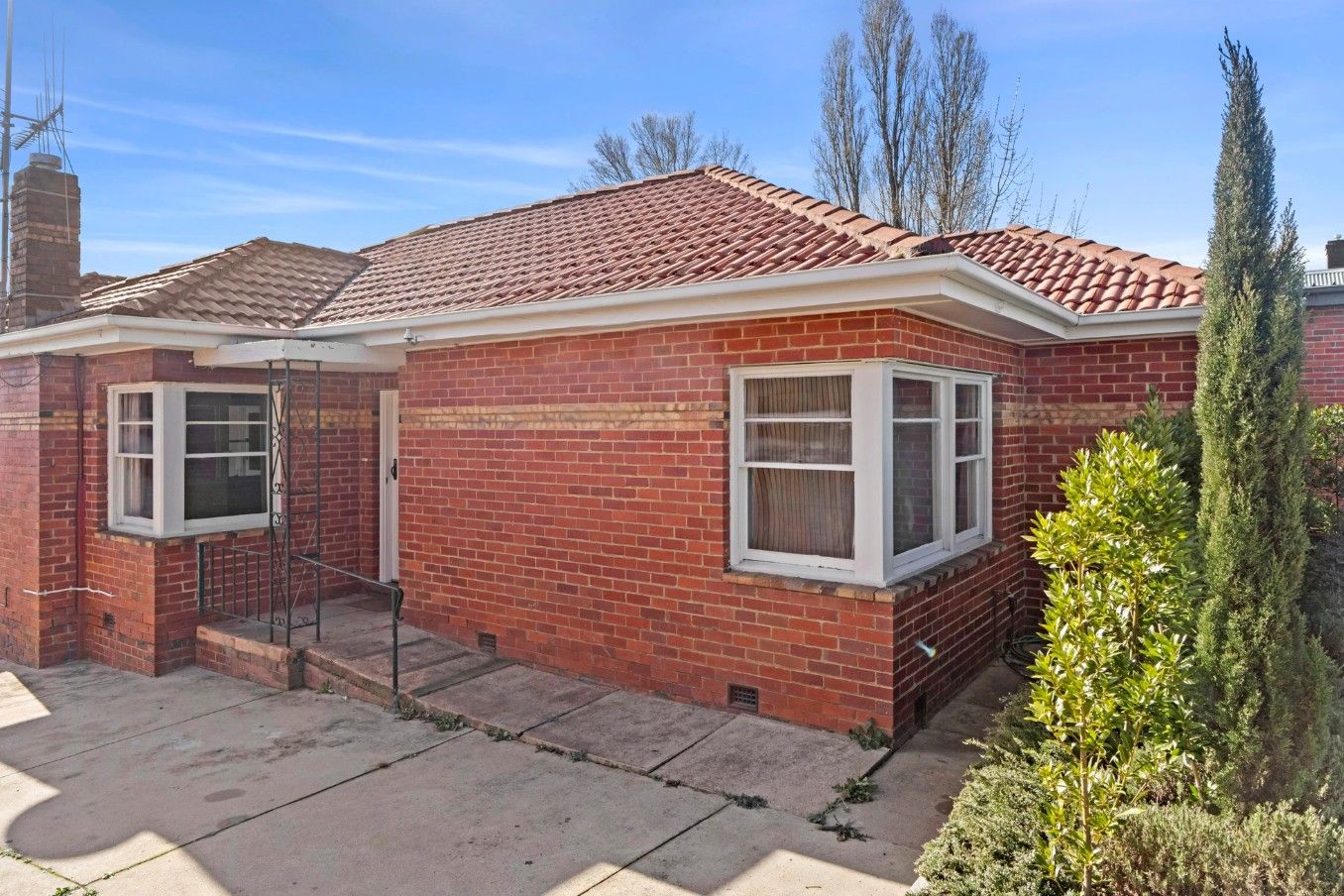 32B Piper Street — photo from Ray White Kyneton