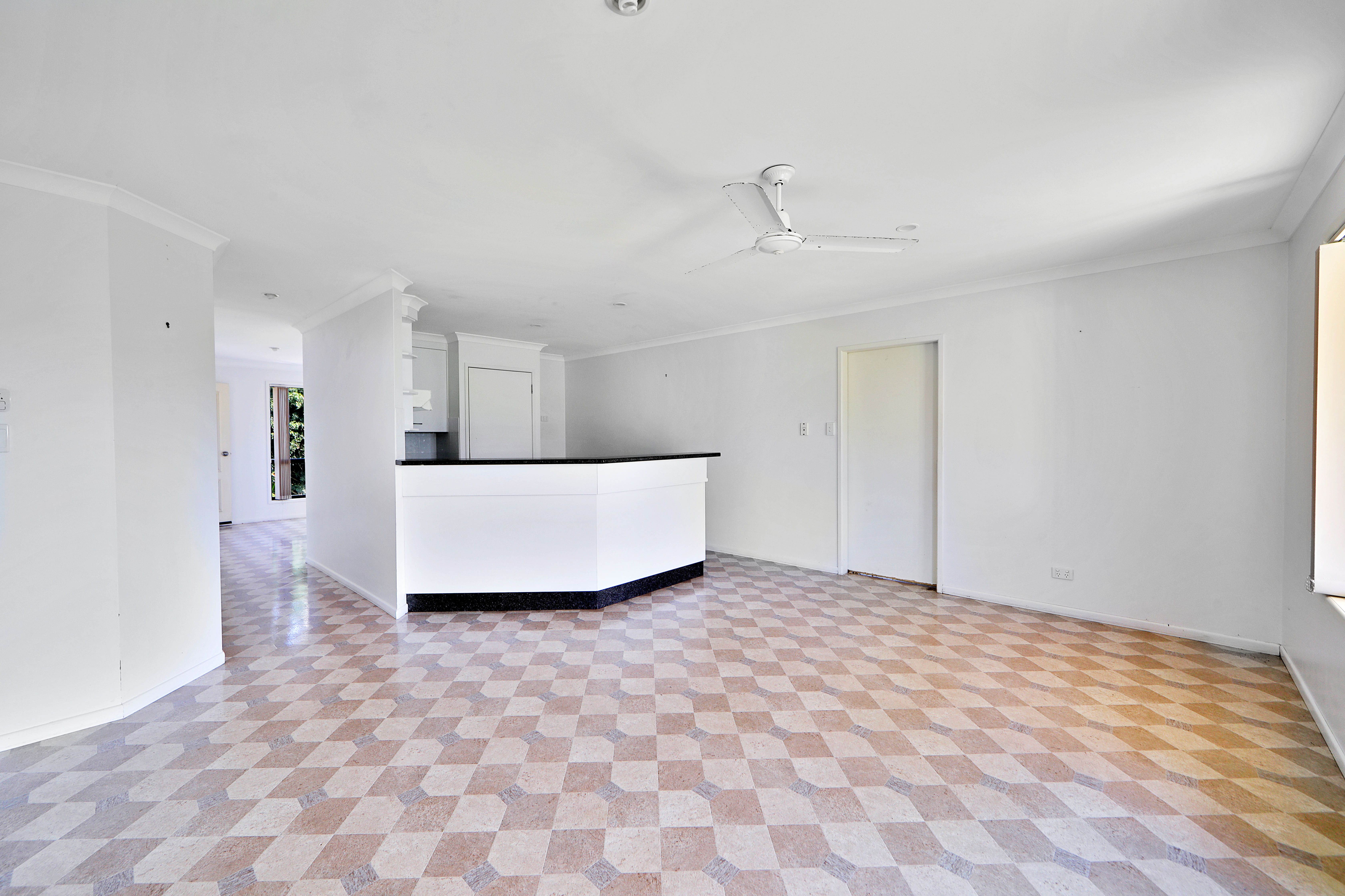 18 Davidson Street — photo 3 of 19