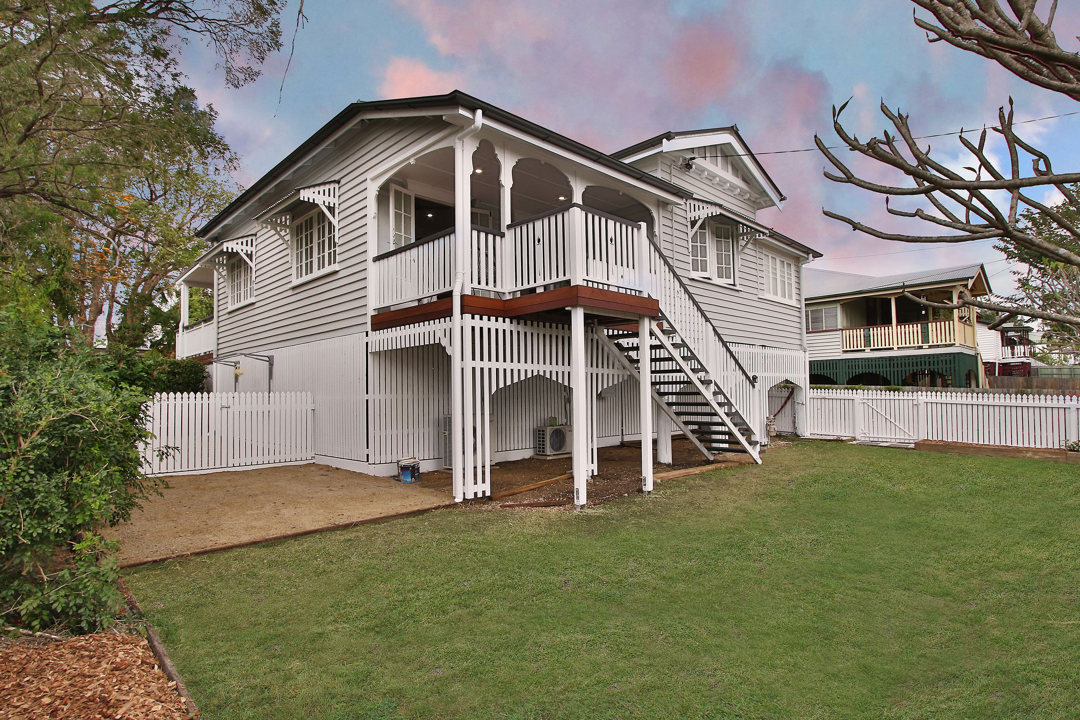 1 Saxelby Street, East Ipswich, QLD 4305