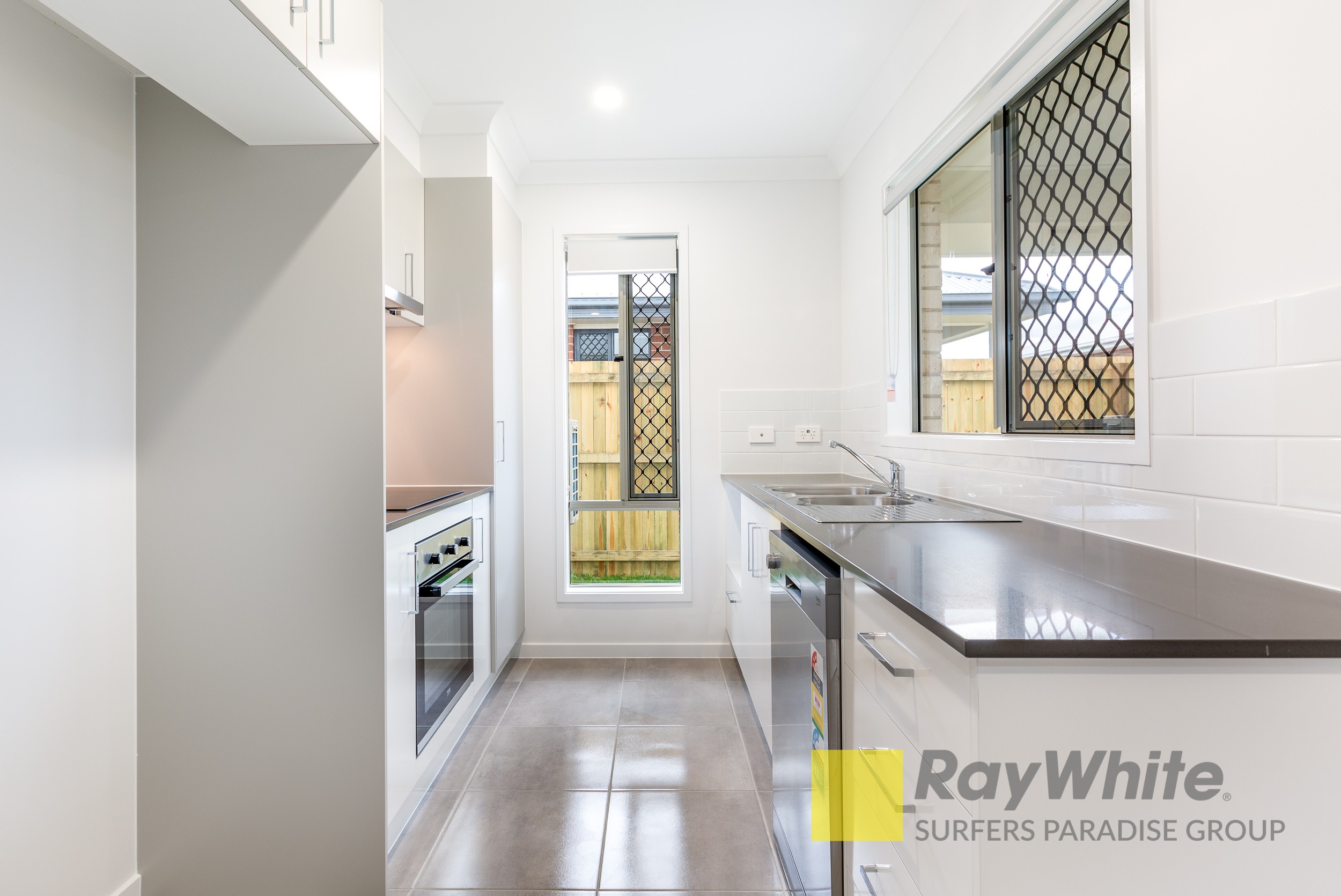 2/9 Montana Circuit, LOGAN RESERVE, QLD 4133