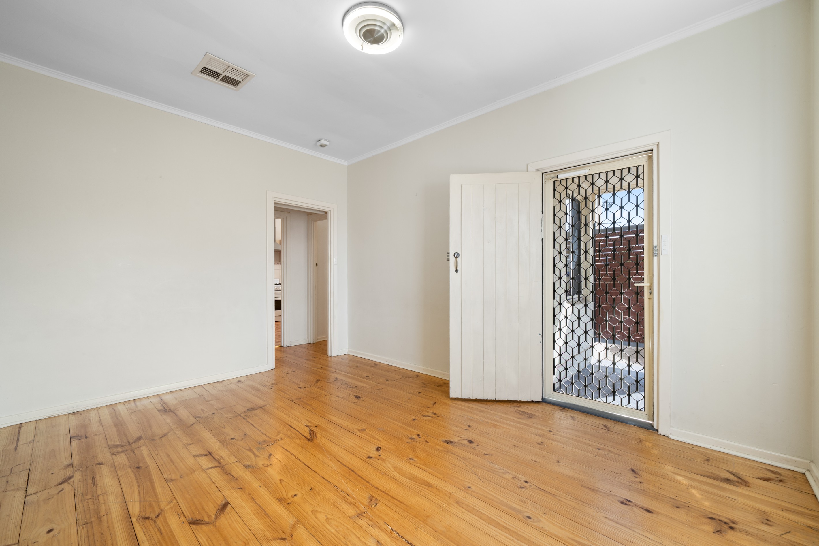 55 Trimmer Parade, Findon, SA 5023