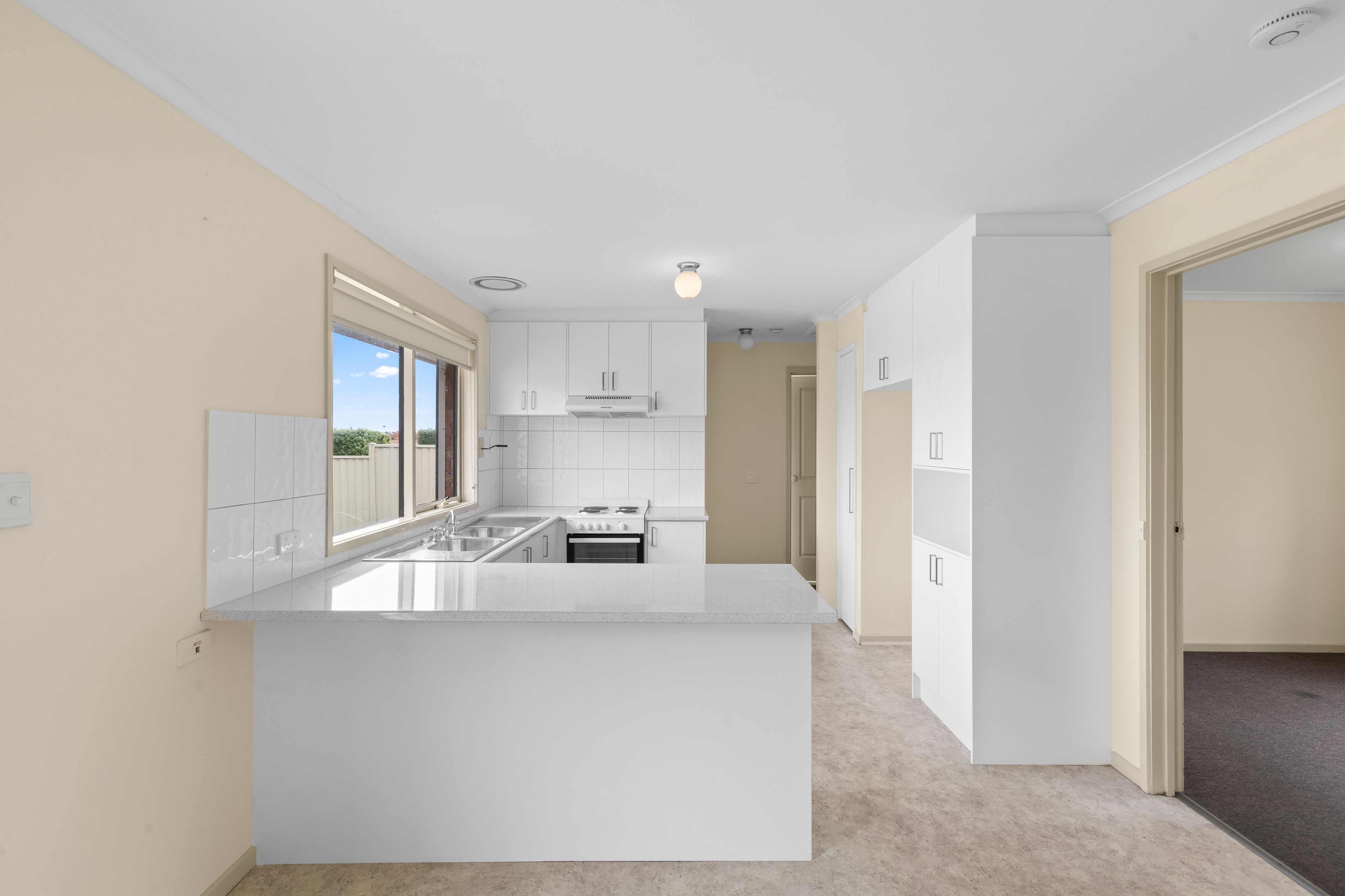 2/25 Rokewood Crescent, Meadow Heights, VIC 3048