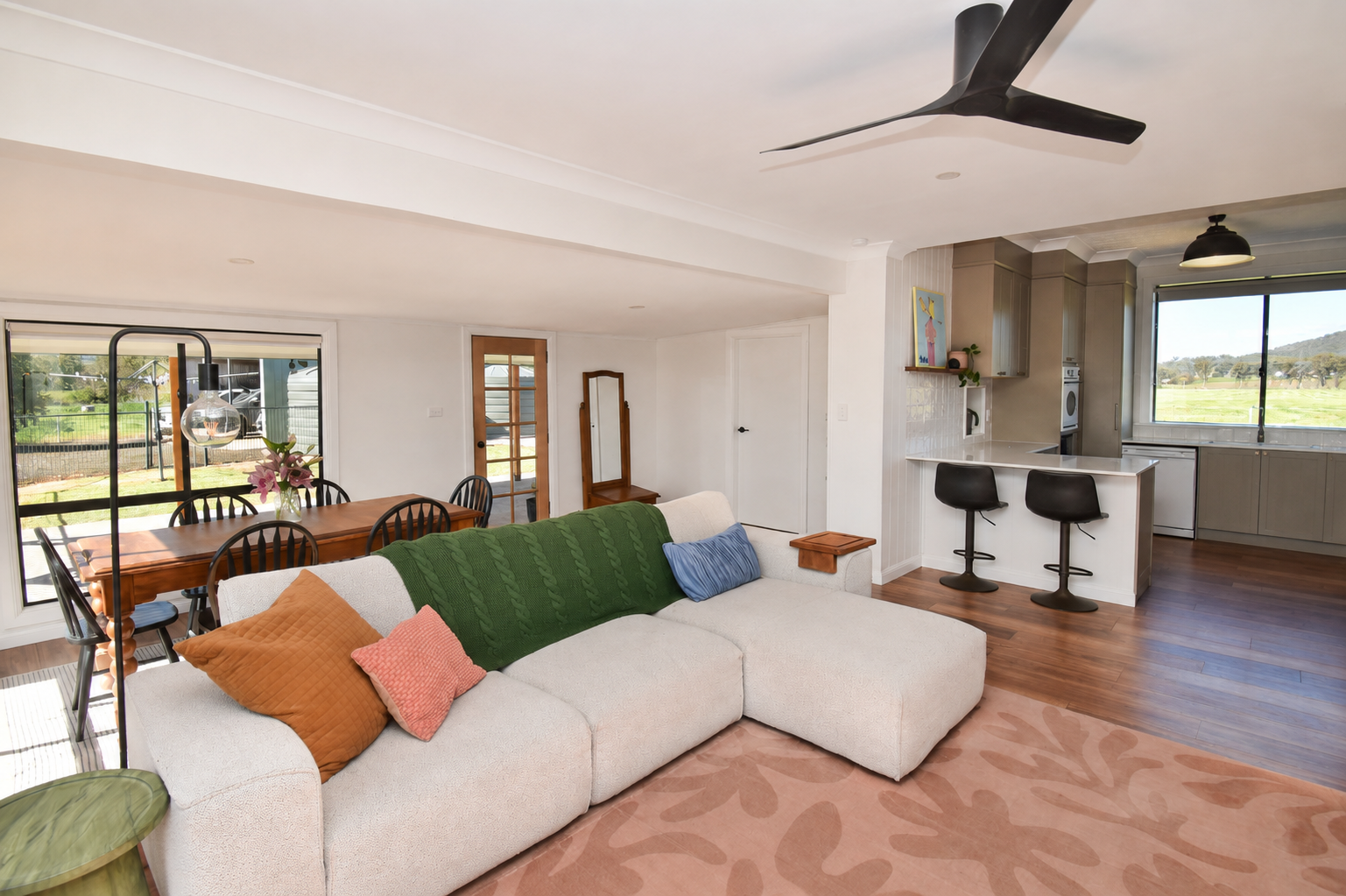83 Renshaw Mcgirr Way — photo 2 of 18