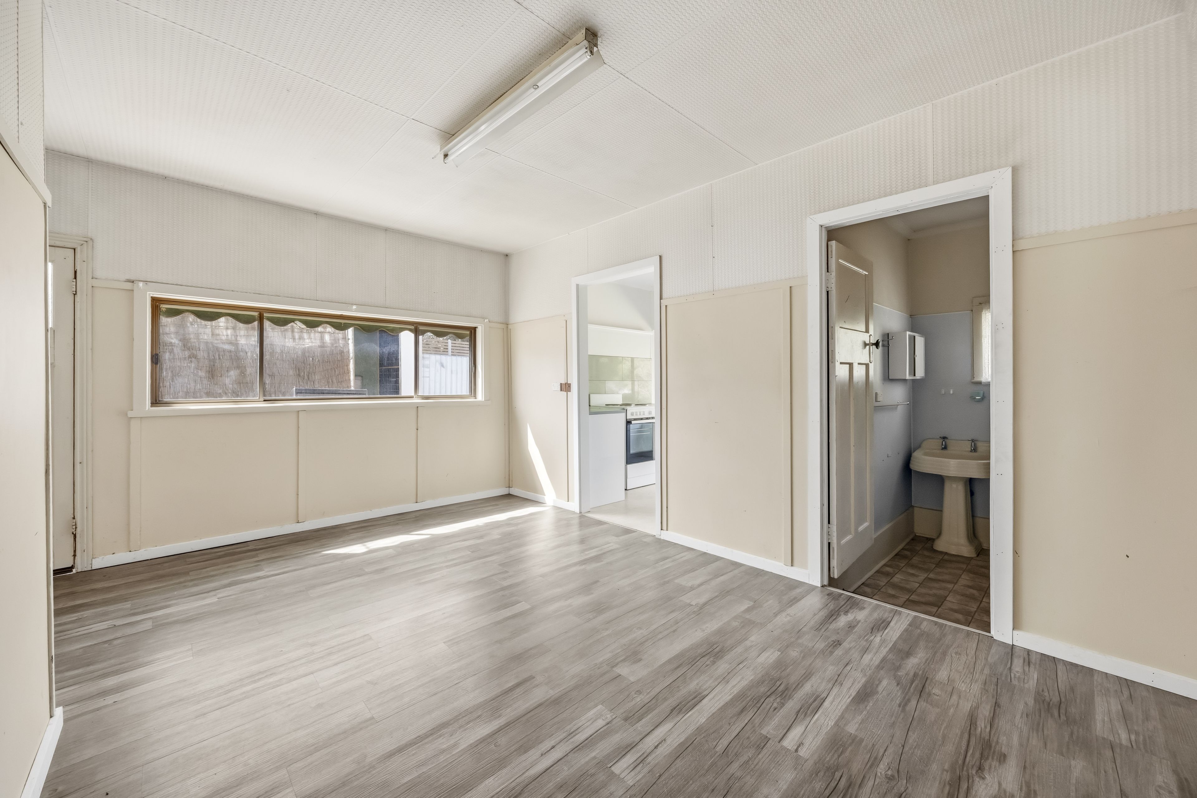 50-52 Ligar Street — photo 7 of 16
