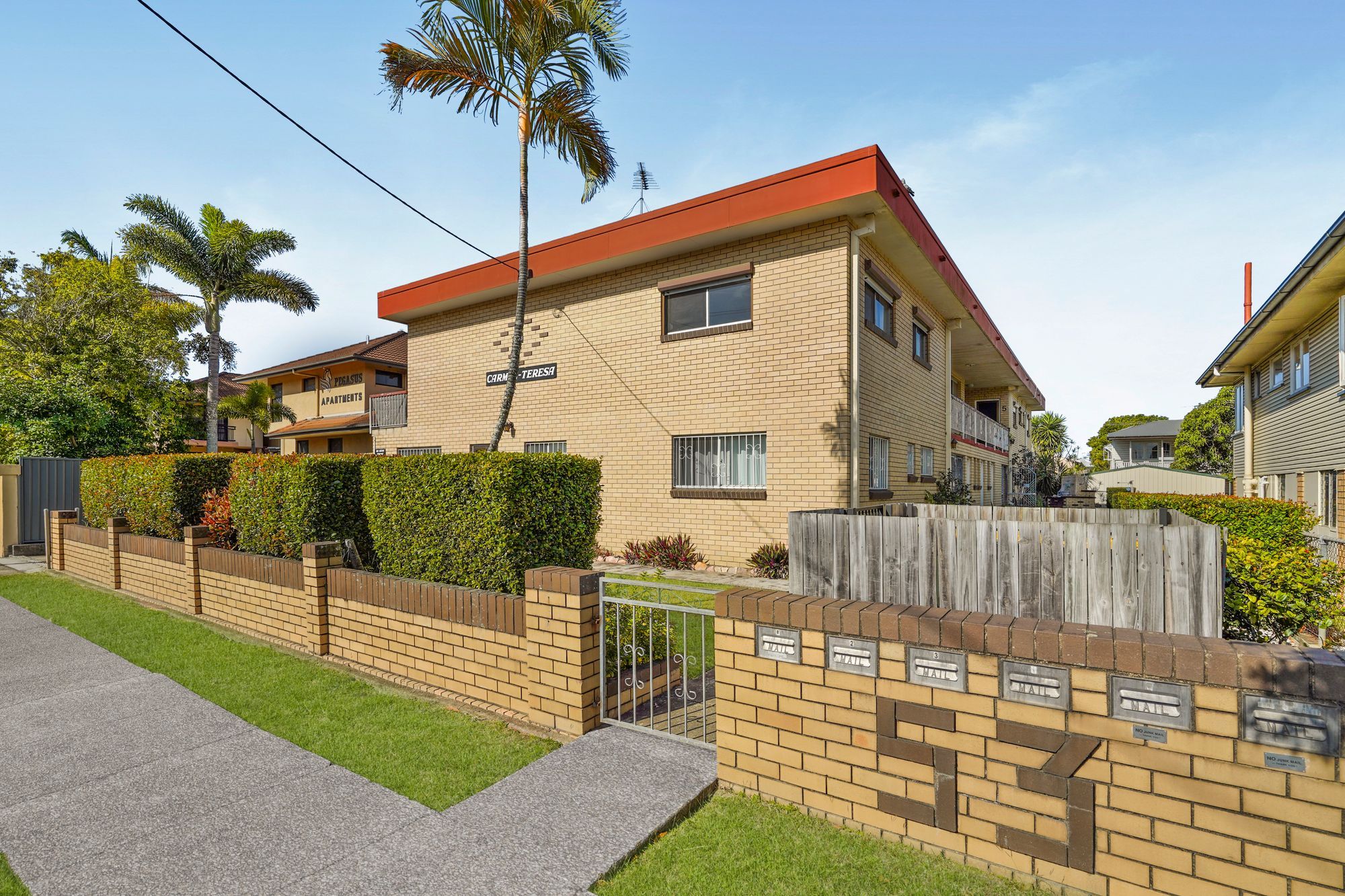 1/53 Nudgee Road — photo 11 of 18