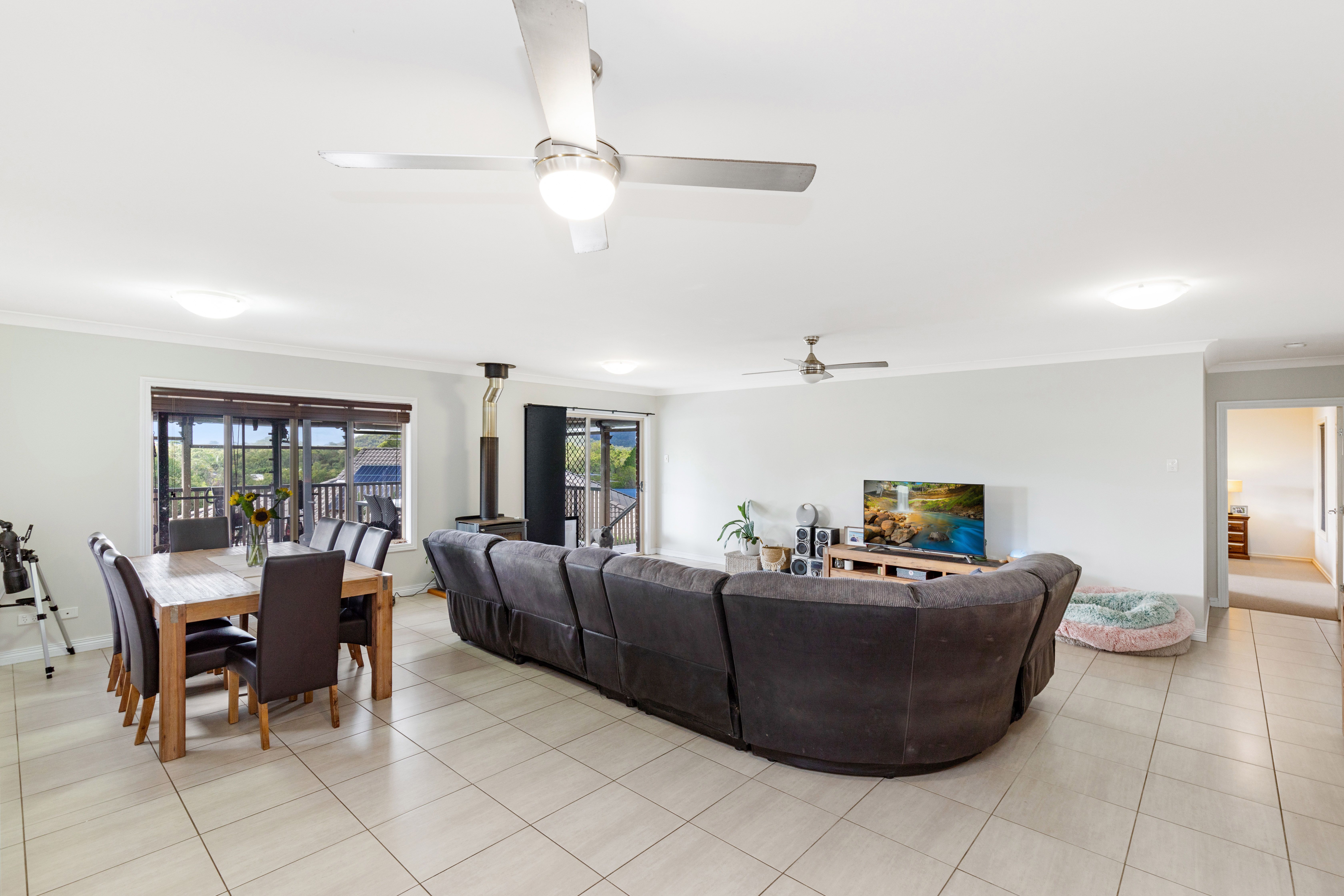2 Smerdon Way — photo 8 of 16