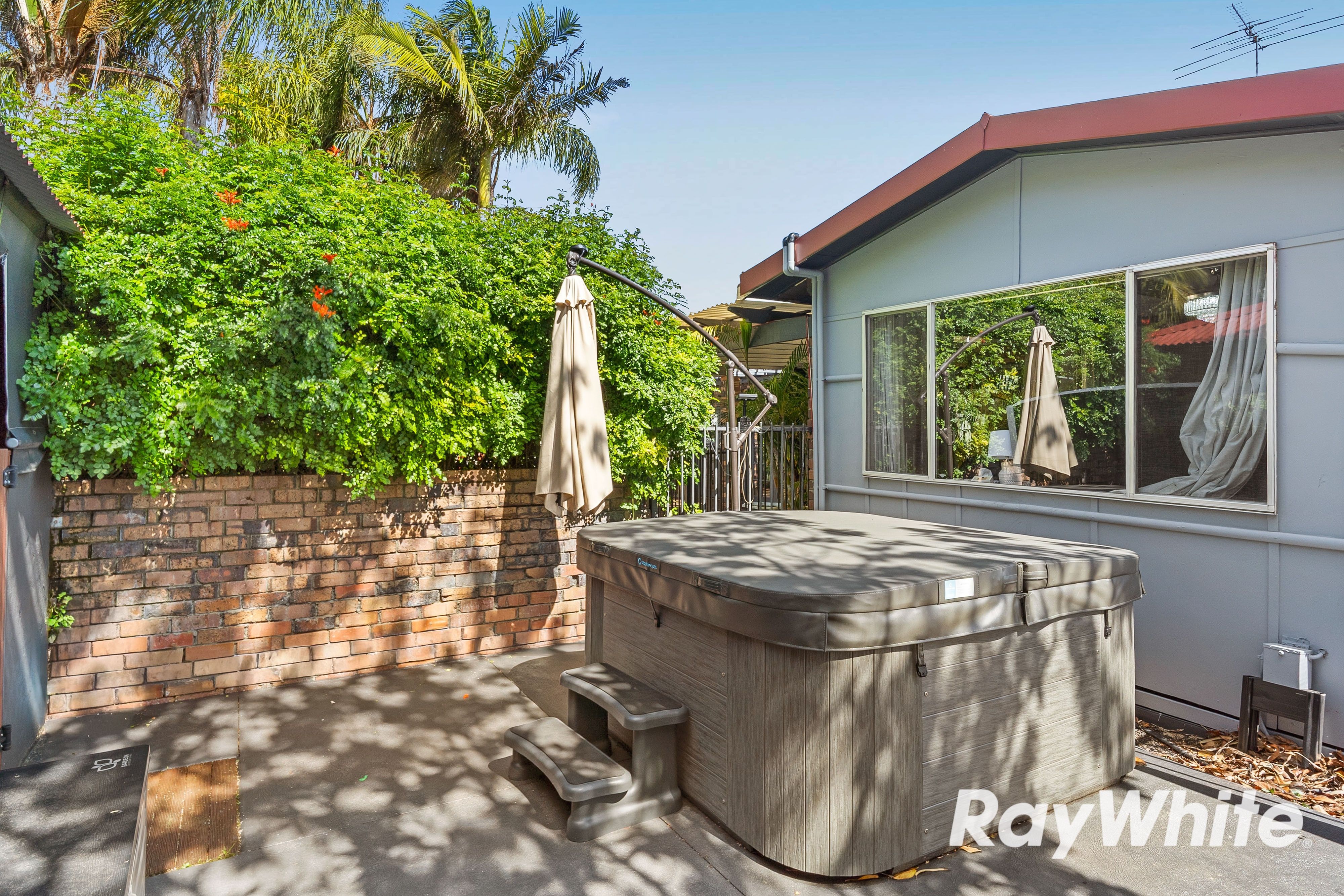 16-18 Jupiter Way — photo 16 of 20