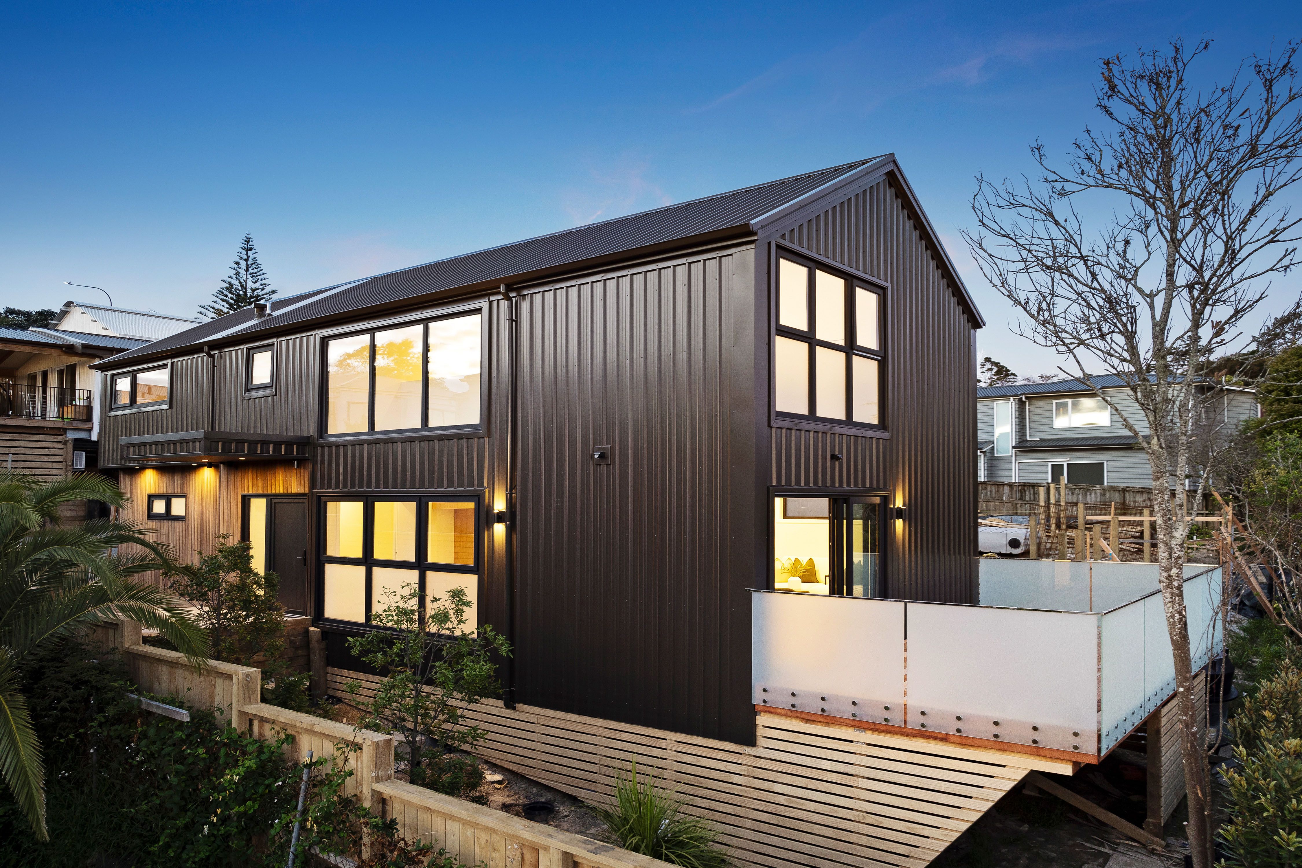 394 East Coast Road, Sunnynook, North Shore City