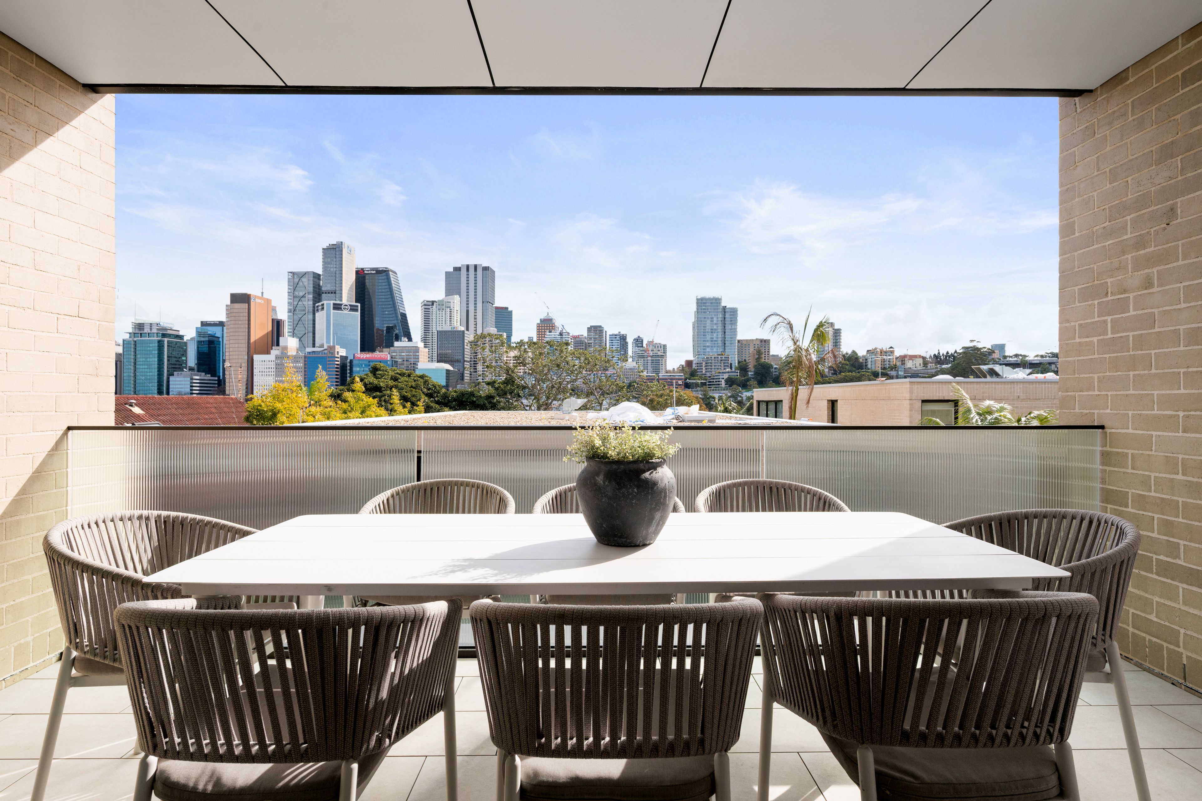 102/76 Ben Boyd Road — photo 6 of 18
