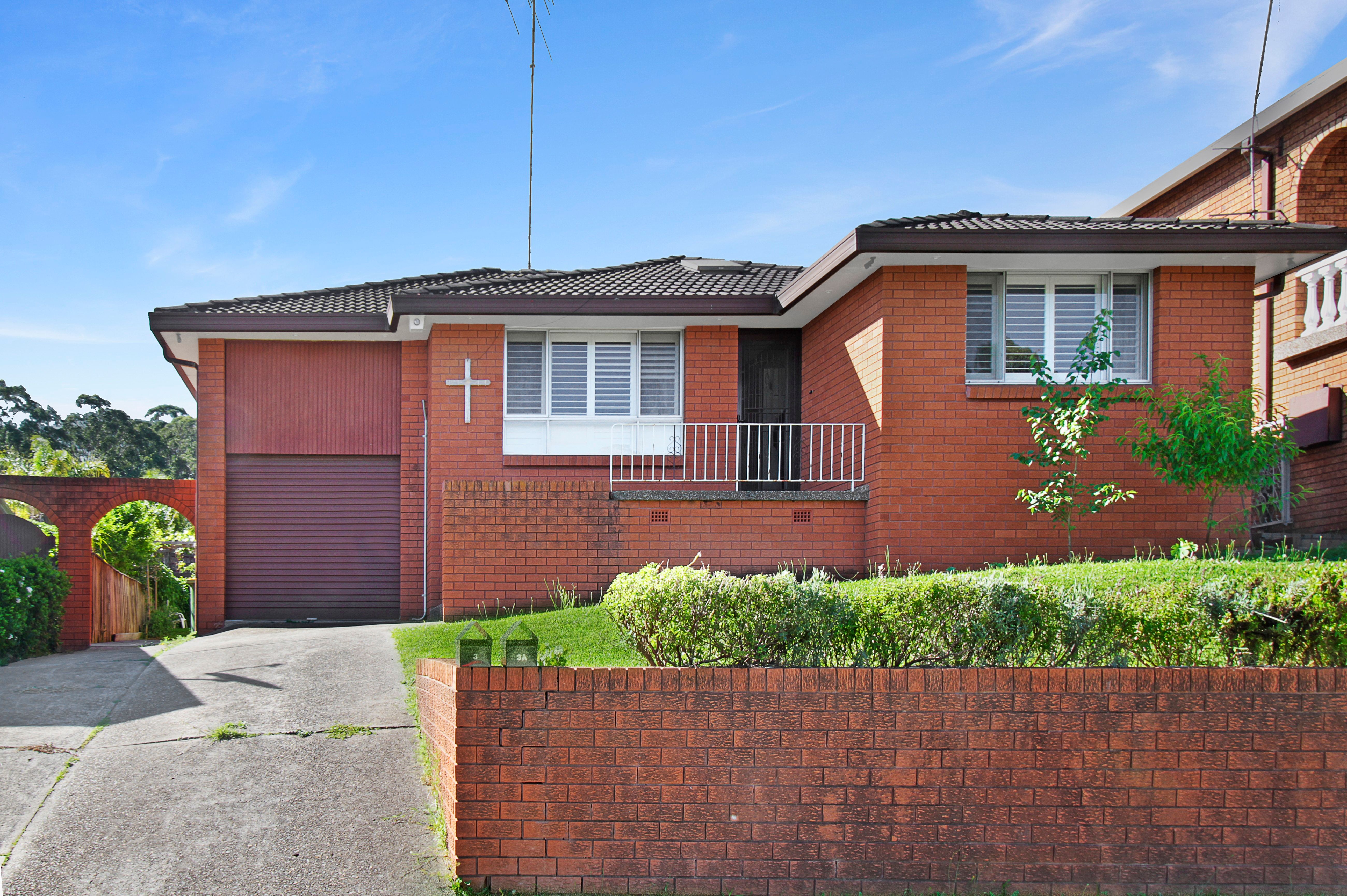 3 & 3A Best Place, Prairiewood, NSW 2176