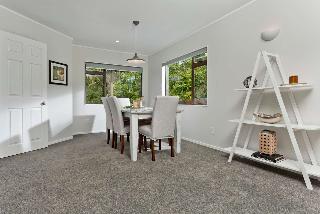 2/6 Ensign Place, Hillcrest, North Shore City Real Estate Ray White