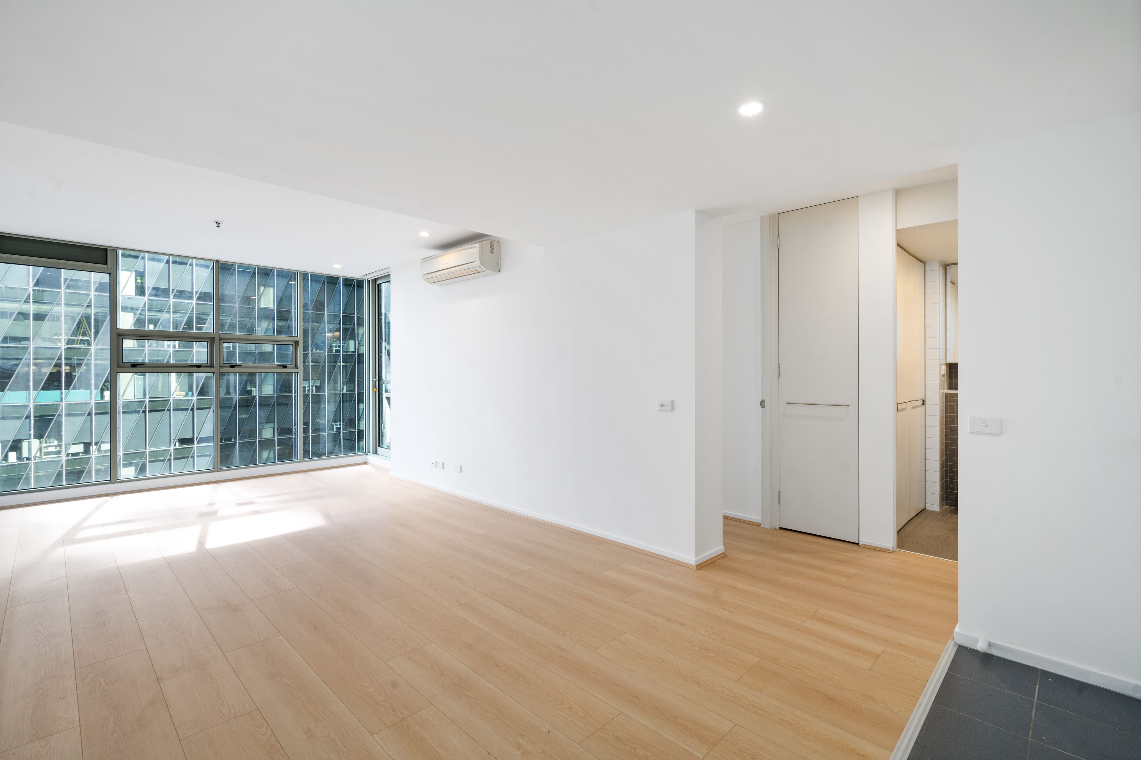 1807/8 Mccrae Street, Docklands, VIC 3008