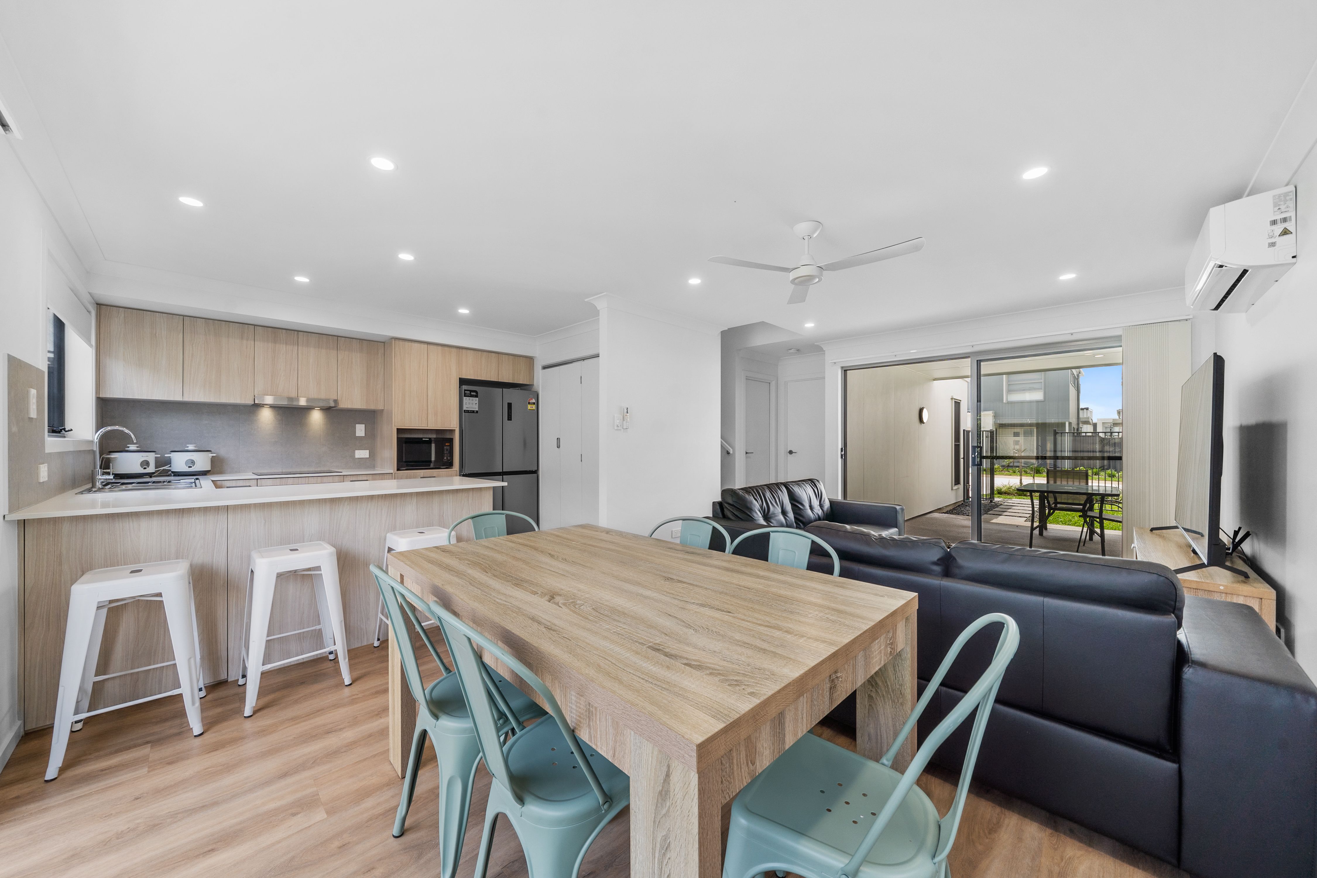 84/1 McEwan Street — photo 4 of 13