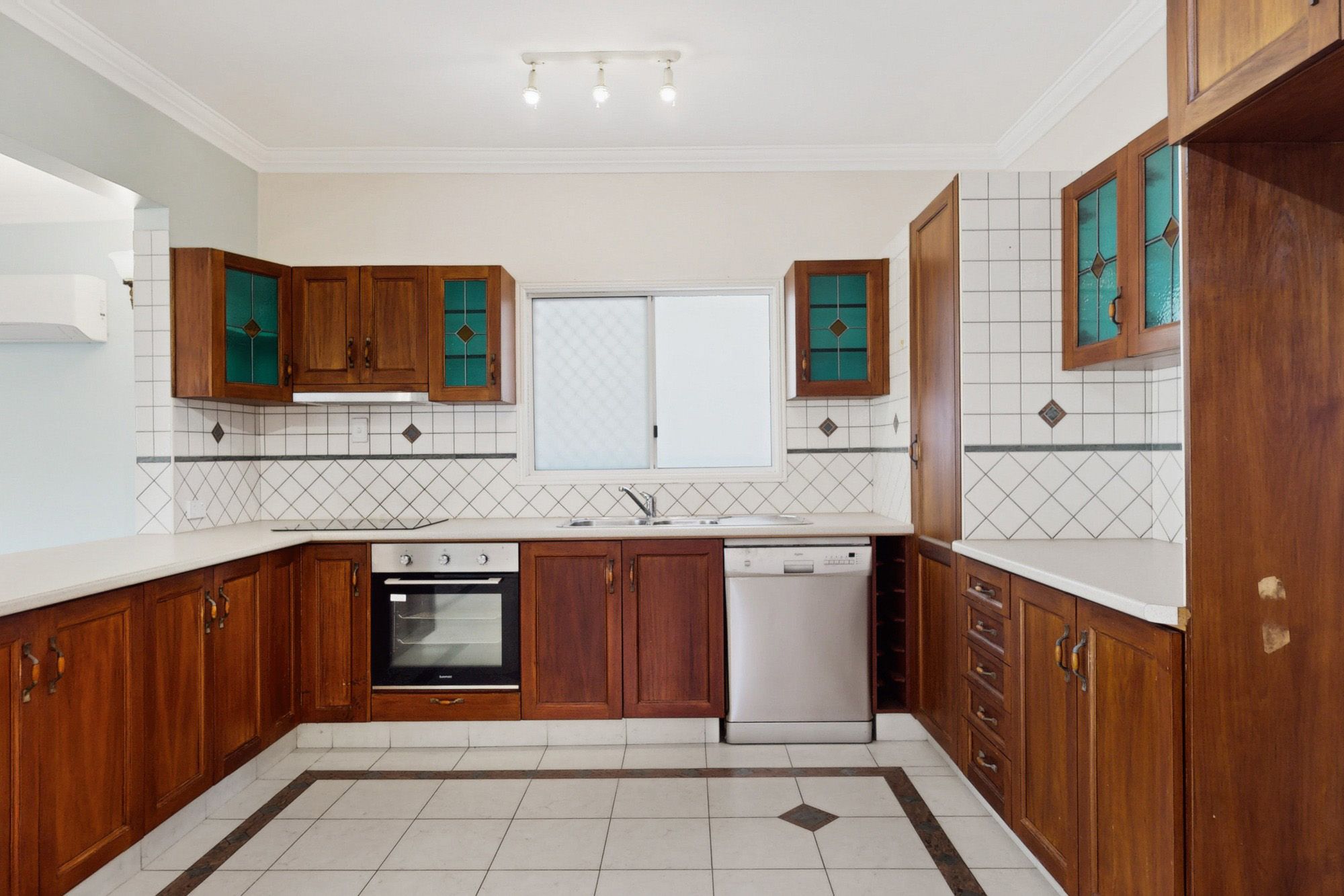 66 Galsworthy Street, Holland Park West, QLD 4121