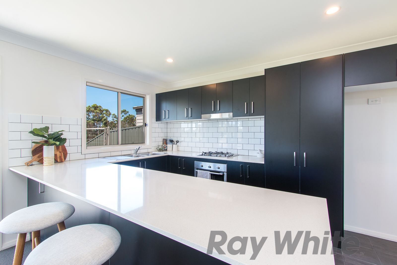 36 Blantyre Road, Macquarie Hills, NSW 2285
